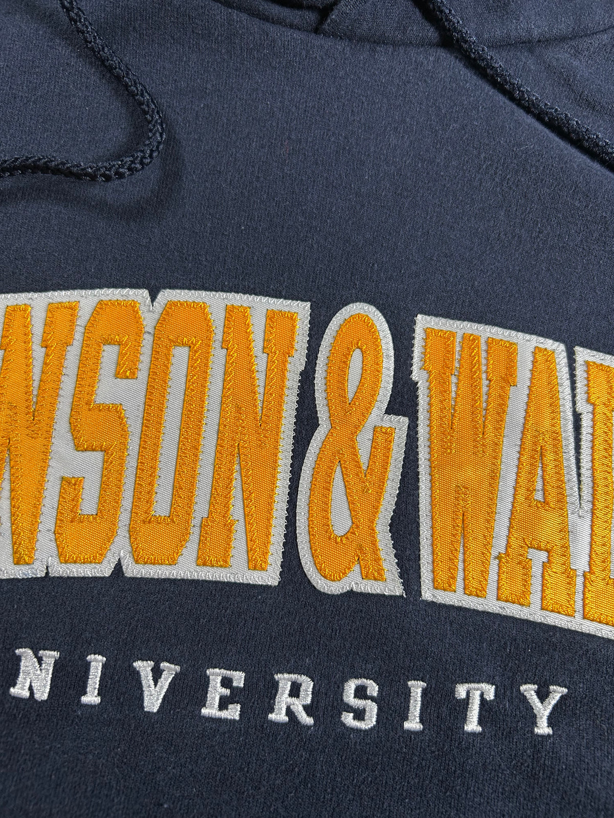 Champion Johnson & Wales University College Hoodie Sweatshirt Medium 22.5x25.5 Inches As Is