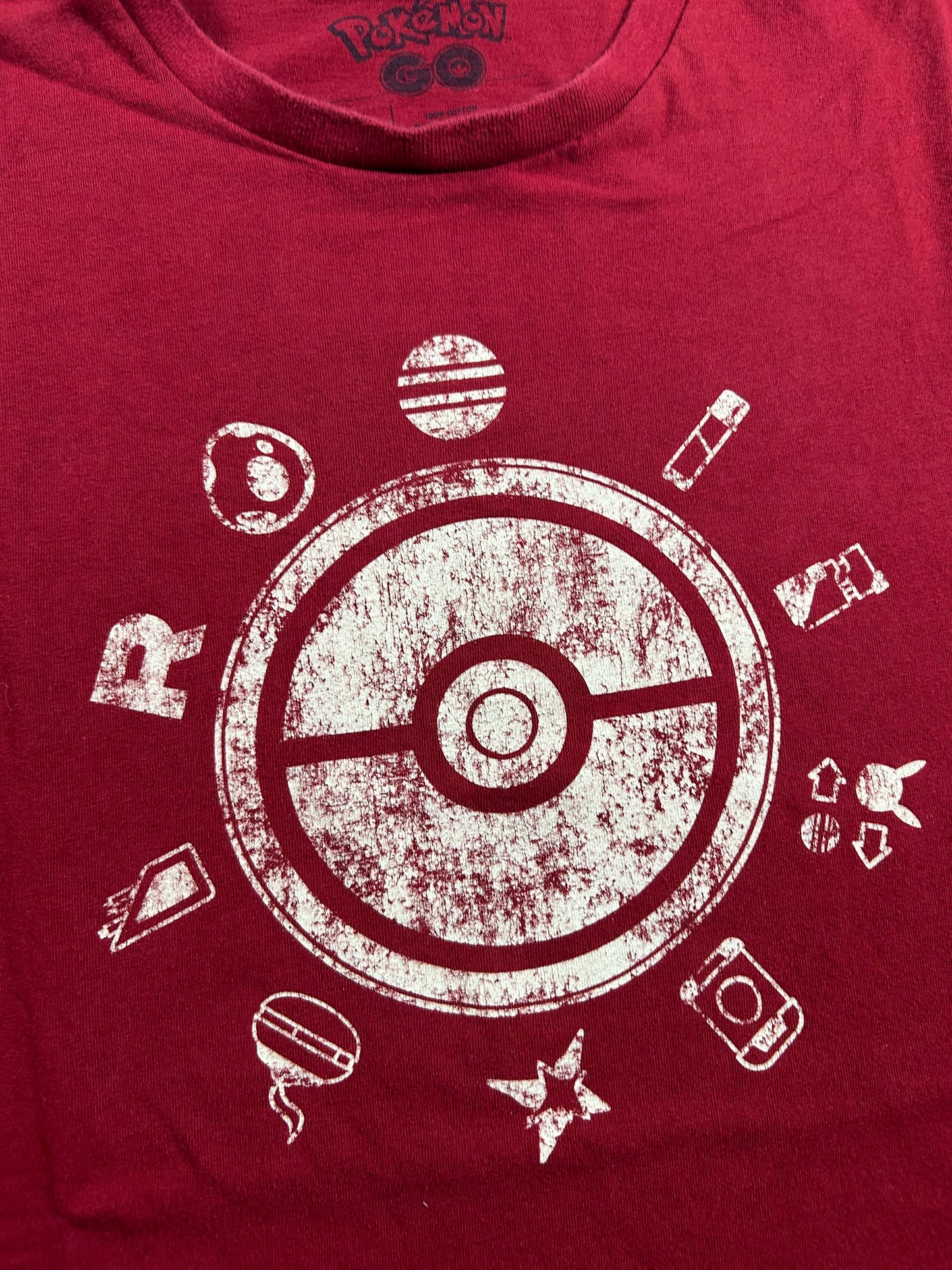 Pokemon GO Fest 2020 T-Shirt Logo Ball Niantic Short Sleeve Red Large 21.25x28.25 Inches Rare Tee
