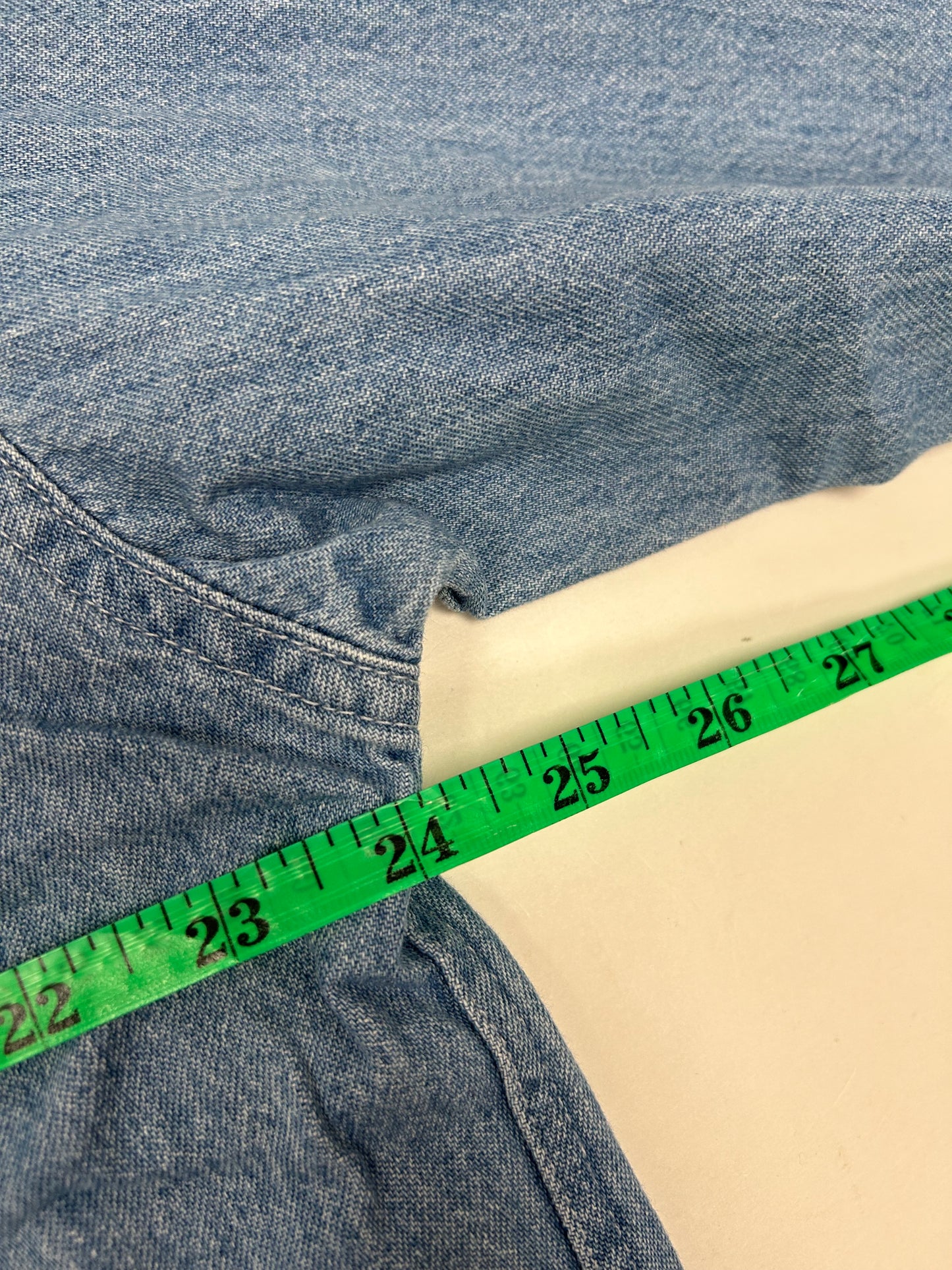 Woolrich Denim Button Up Shirt Blue Long Sleeve 100% Cotton Men’s Large 24x33 Inches DS Brand New With Tag