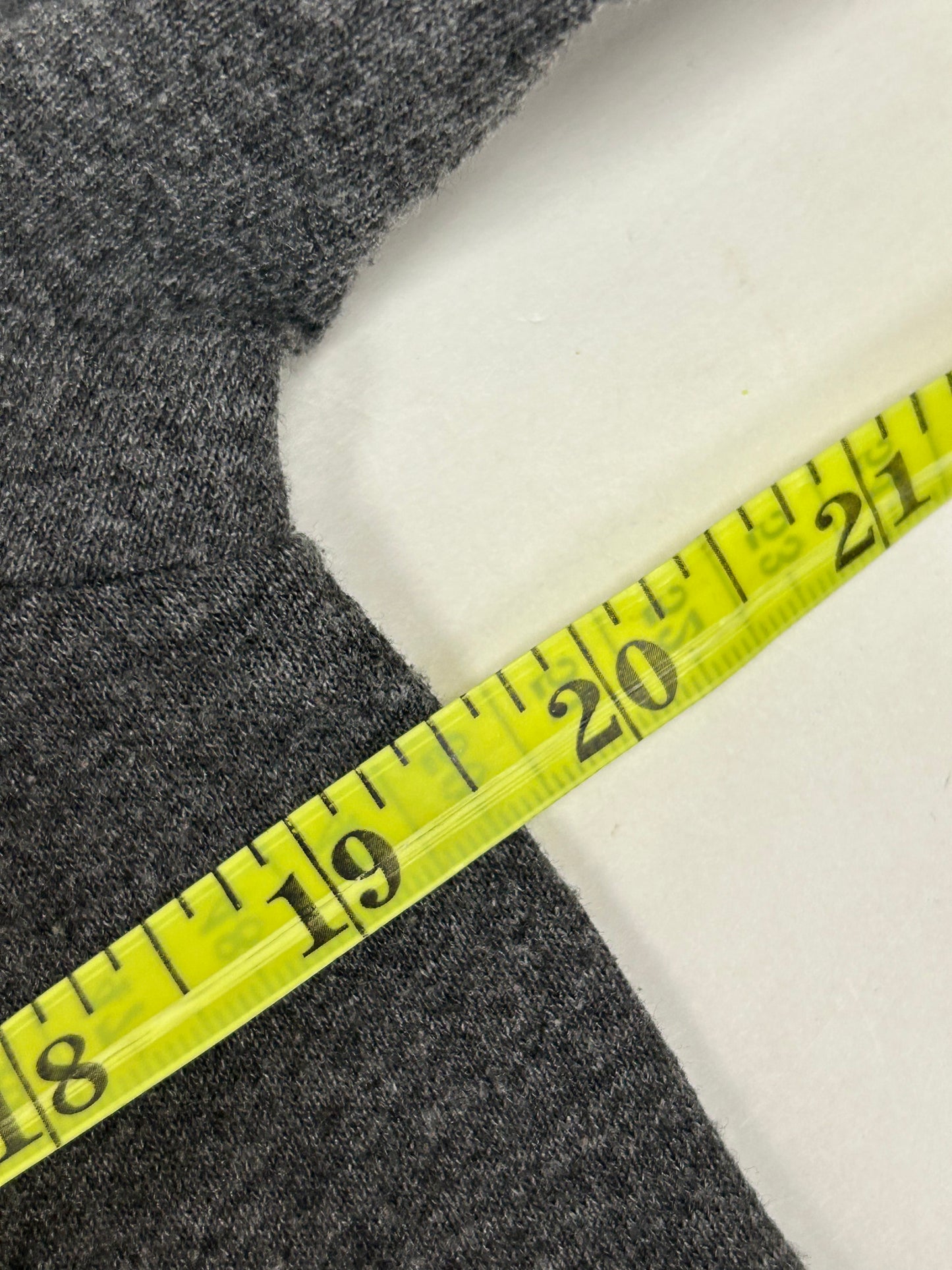 MTV Beavis And Butt-Head Graphic T-Shirt Mike Judge Rock On Medium 19.5x27.25 Inches Gray 00s Y2K