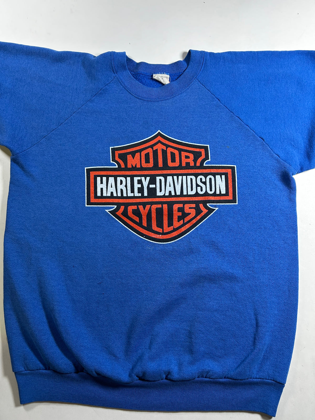 H D Emblem Logo Raglan Crewneck Sweatshirt Mediumish Fit 21.75x26.75 Inches As Is Has Wear