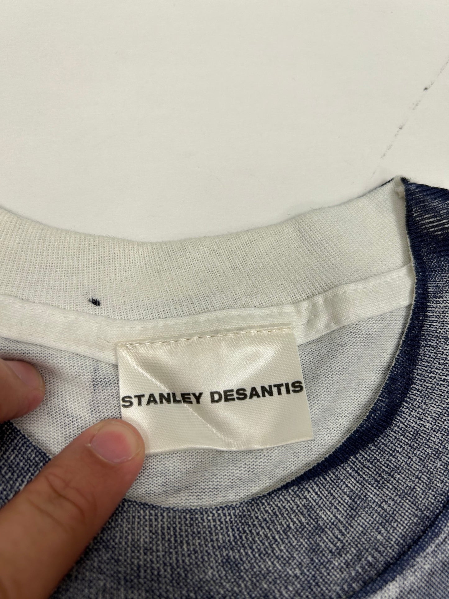 Vintage 1992 The Wizard Of Oz Movie Stanley Desantis All Over Print Tee XL 24.25x32.5 Inches