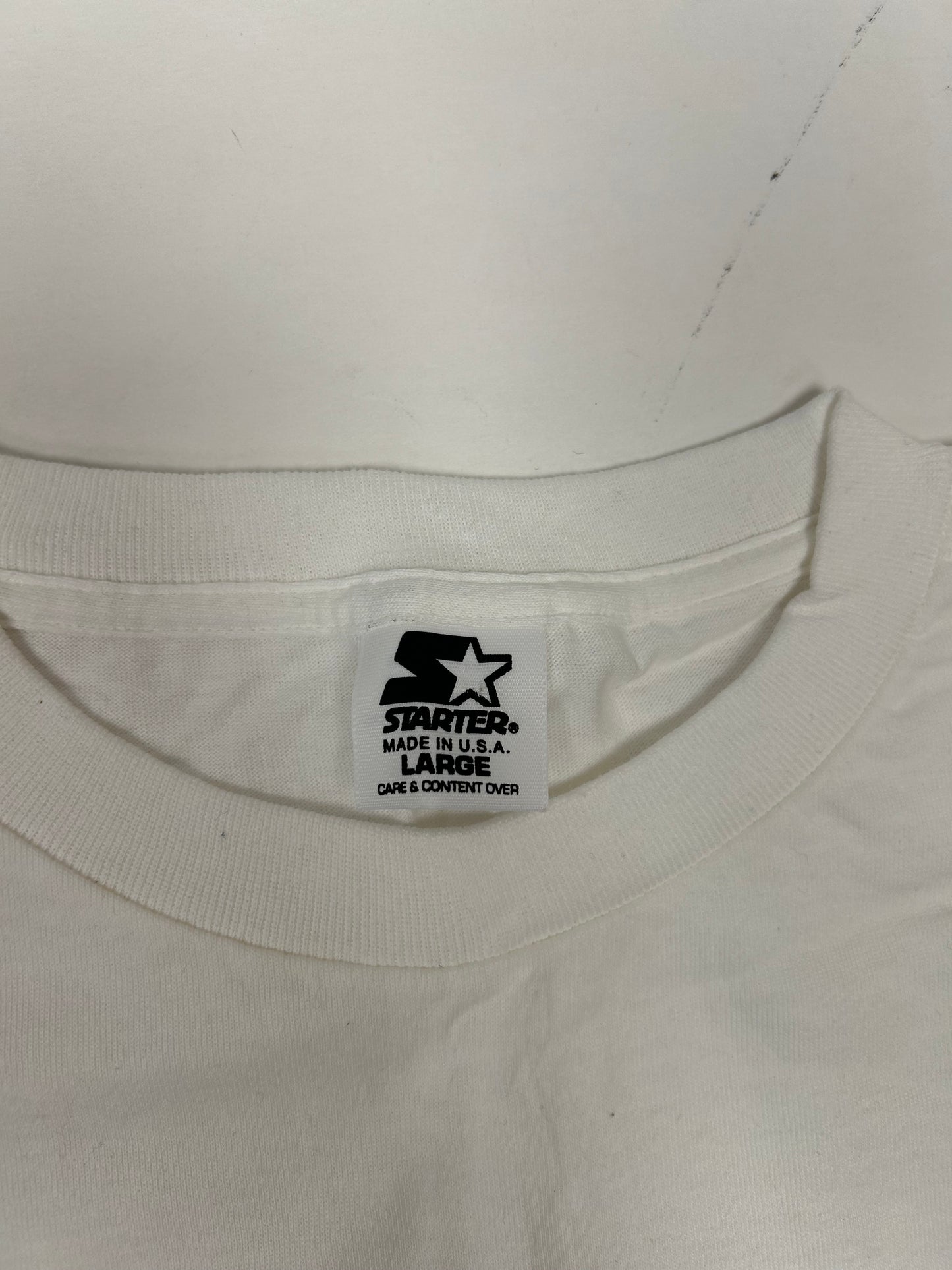 Vintage Starter University Of Kentucky Wildcats 1998 NCAA Men’s Basketball Champions Large/XL Fit 23.5x31.5 Inches