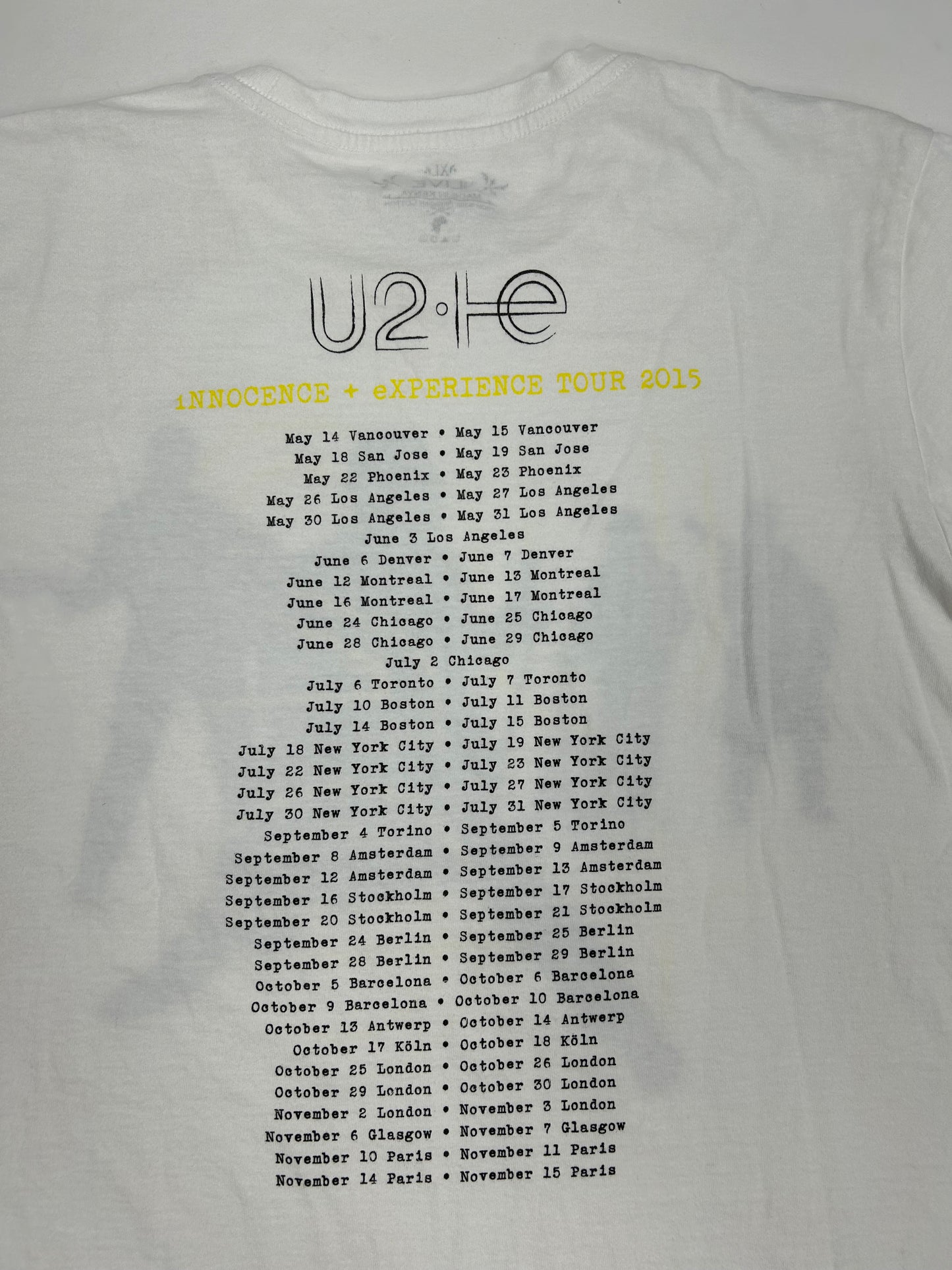 U2 Innocence Experience Tour 2015 Fits Large 21.75x28.25 Inches T-Shirt White