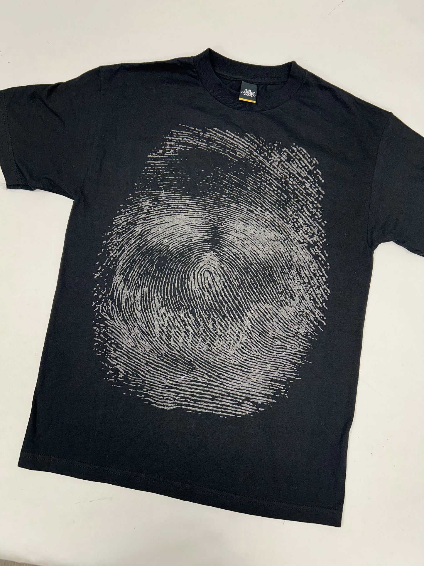 Vintage Adio Footwear Finger Print Skull Graphic Skate Tee Medium 20.5x29.5 Inches Skateboarding