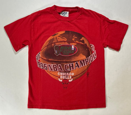 Vintage Lee Sport 1996 Chicago Bulls NBA Champions Tee Youth Medium 17.25x23 Inches Red
