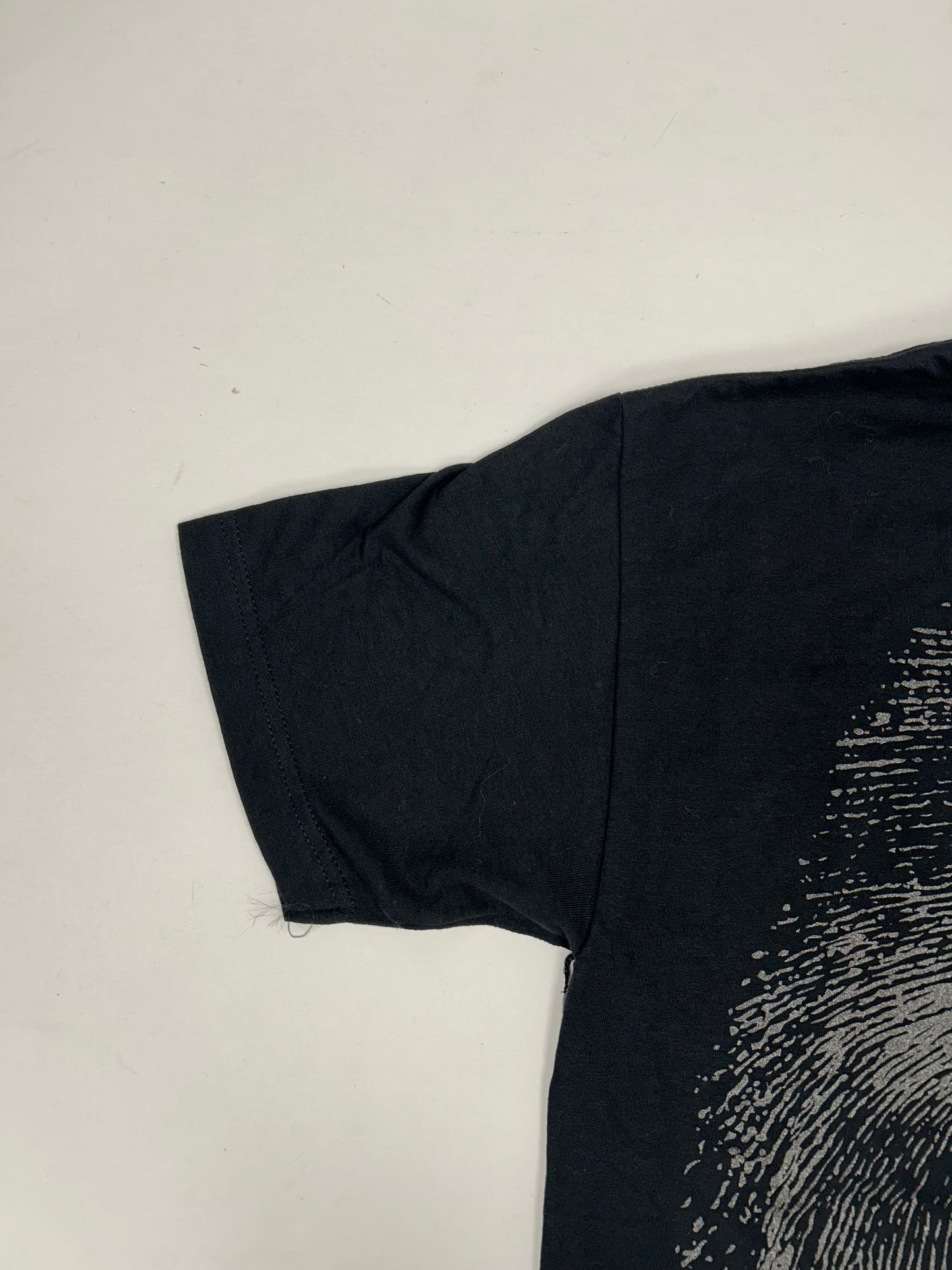 Vintage Adio Footwear Finger Print Skull Graphic Skate Tee Medium 20.5x29.5 Inches Skateboarding