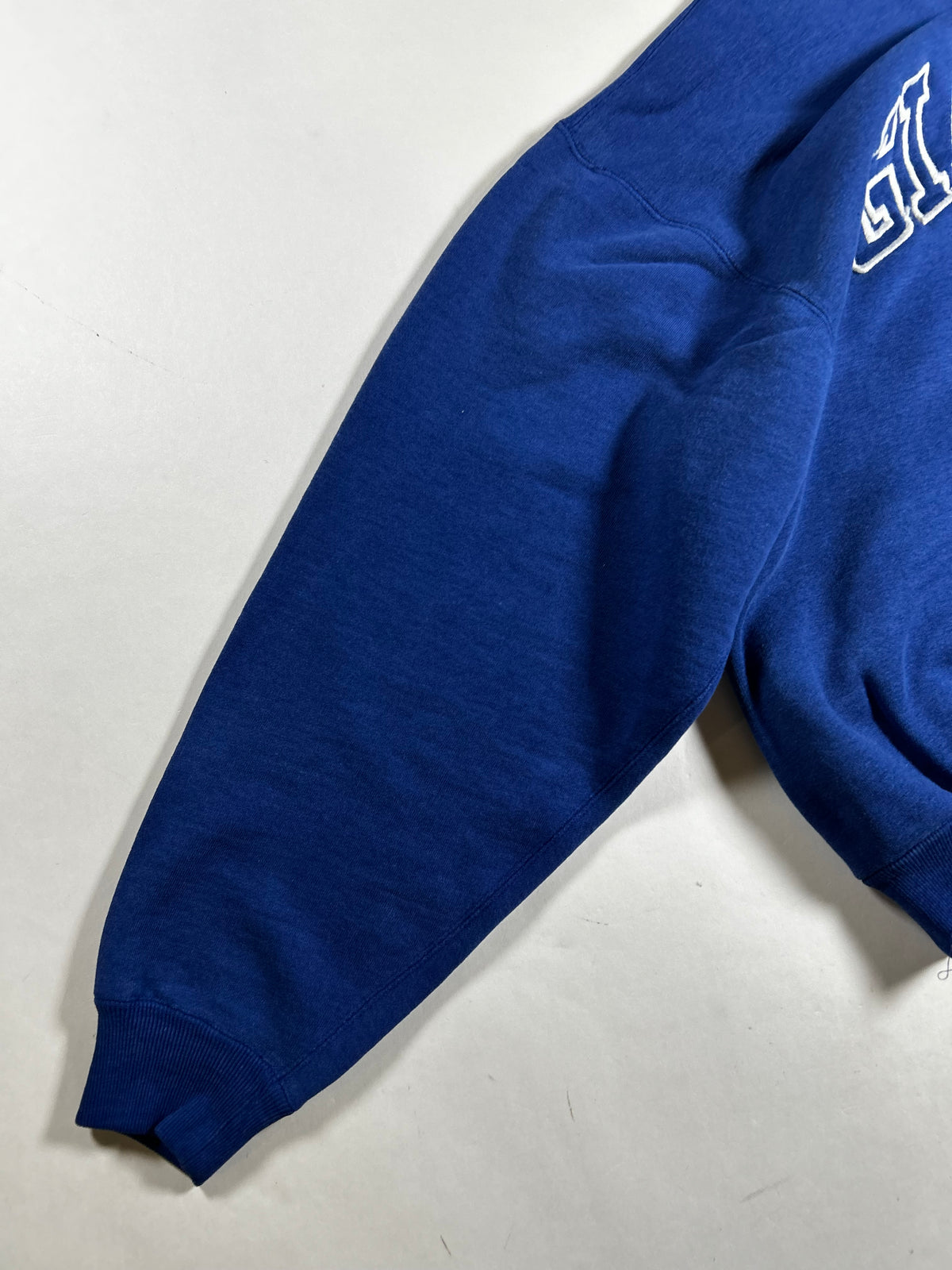 Vintage Logo 7 New York Giants NFL Crewneck Logo Sweatshirt Medium/Small Fit 23.5x25 Inches As Is Has Flaw On Shoulder