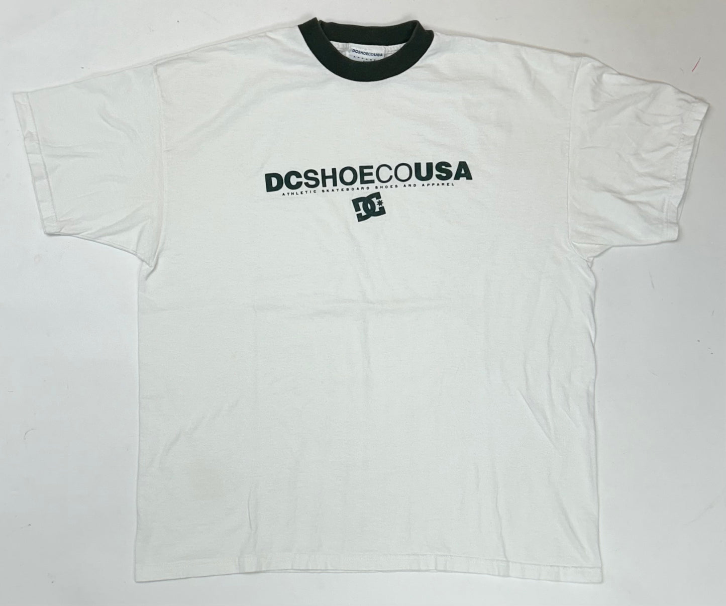 Vintage DC SHOE CO USA Apparel Felt Logo Skate Tee XL 25.25x30 Inches USA Skateboarding