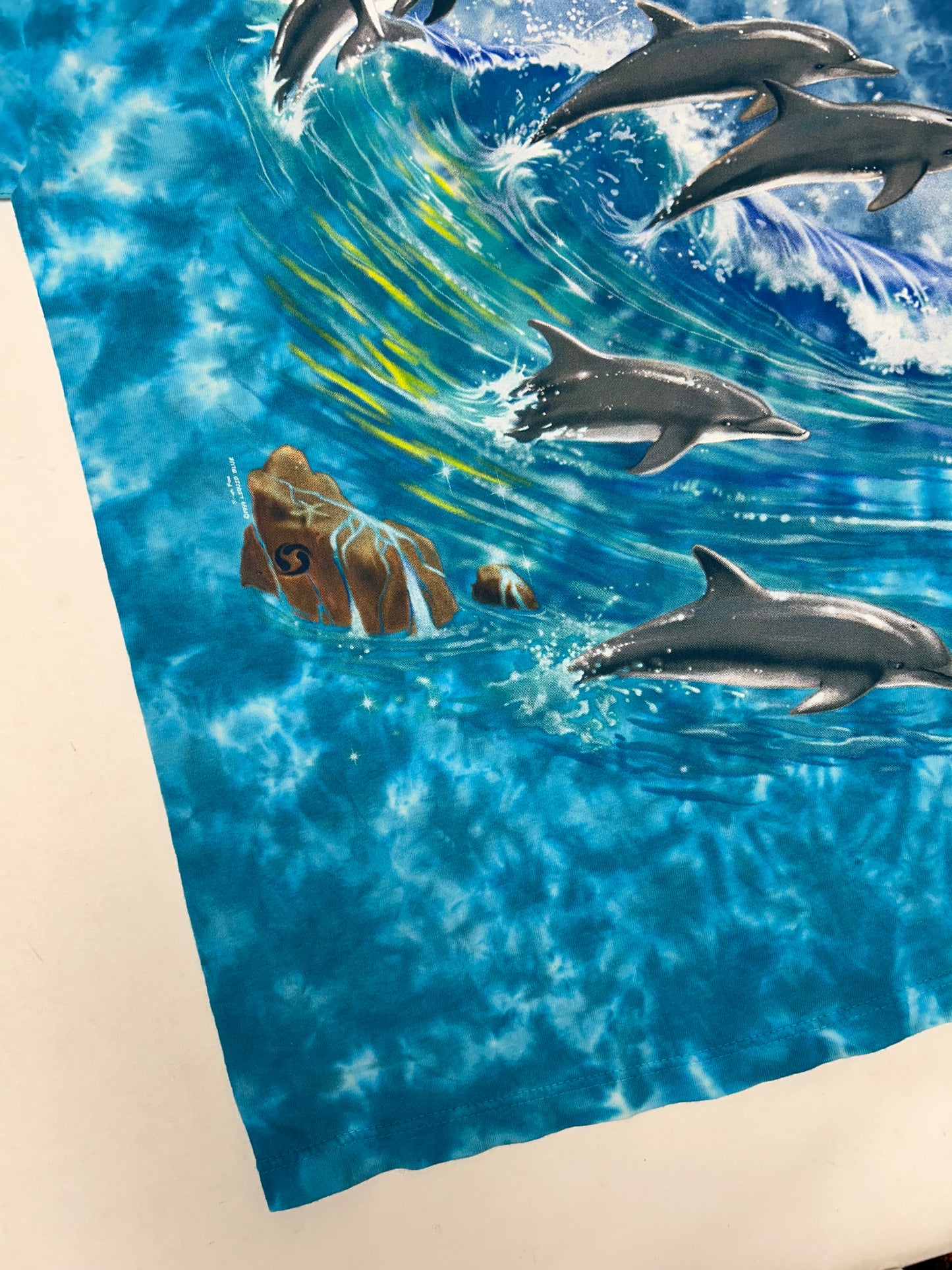 Vintage Liquid Blue Dolphin AOP Blue Ocean Tie Dye Beach Water Shirt Large 22.75xx29.5 Inches USA