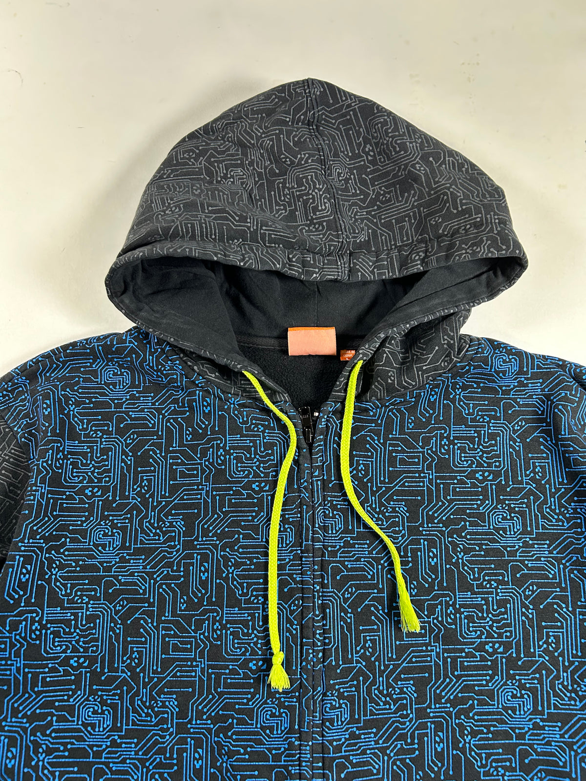 Vintage Thirty Two Snowboarding Brand Hoodie Zip Sweatshirt Y2K Abstract Large 24.25x27.75 Inches