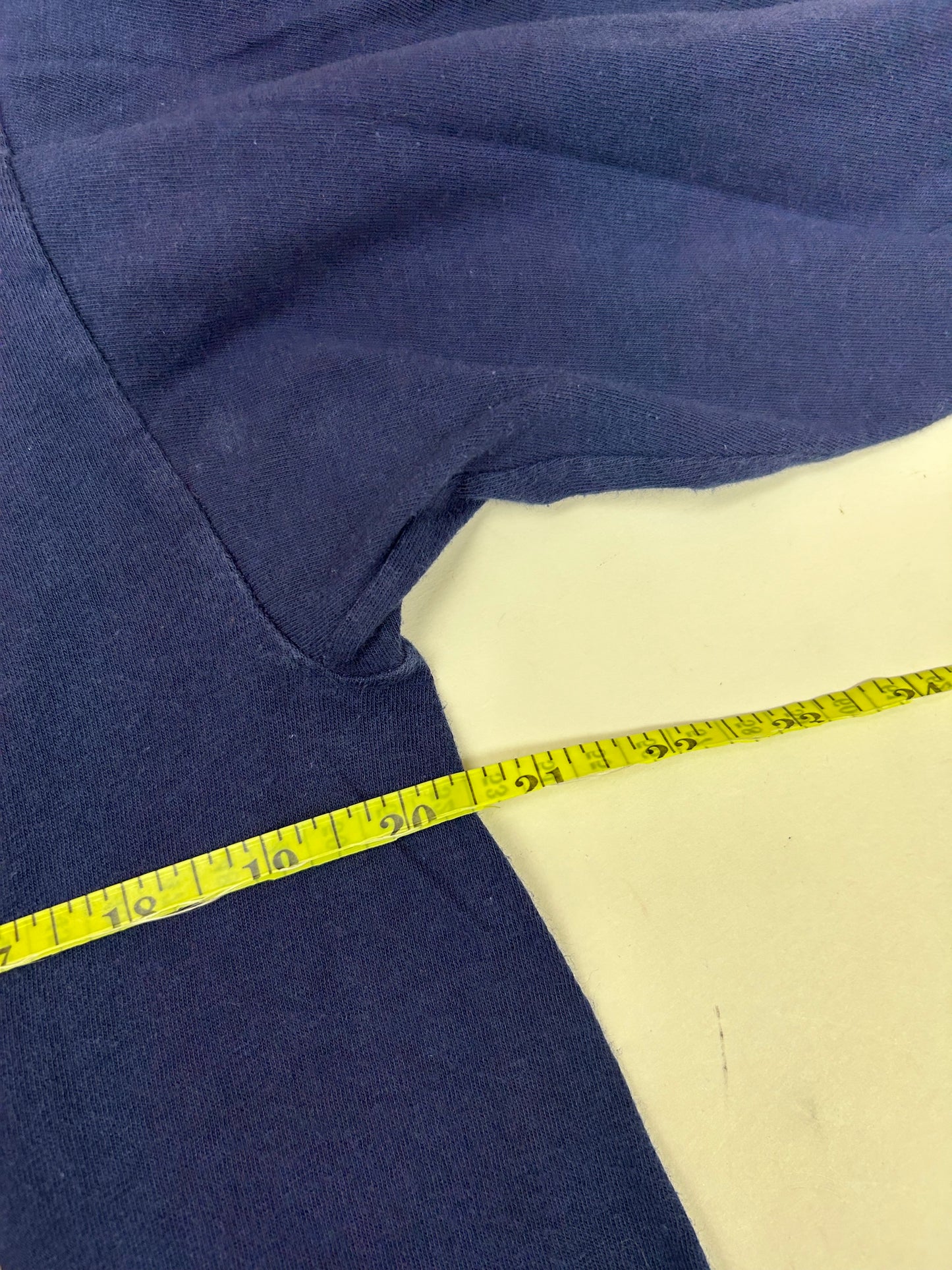 Vintage Collegiate Pacific 1984 Ivy League Champions University Of Pennsylvania Long Sleeve College Tee Medium Fit 20.5x26.5 Inches