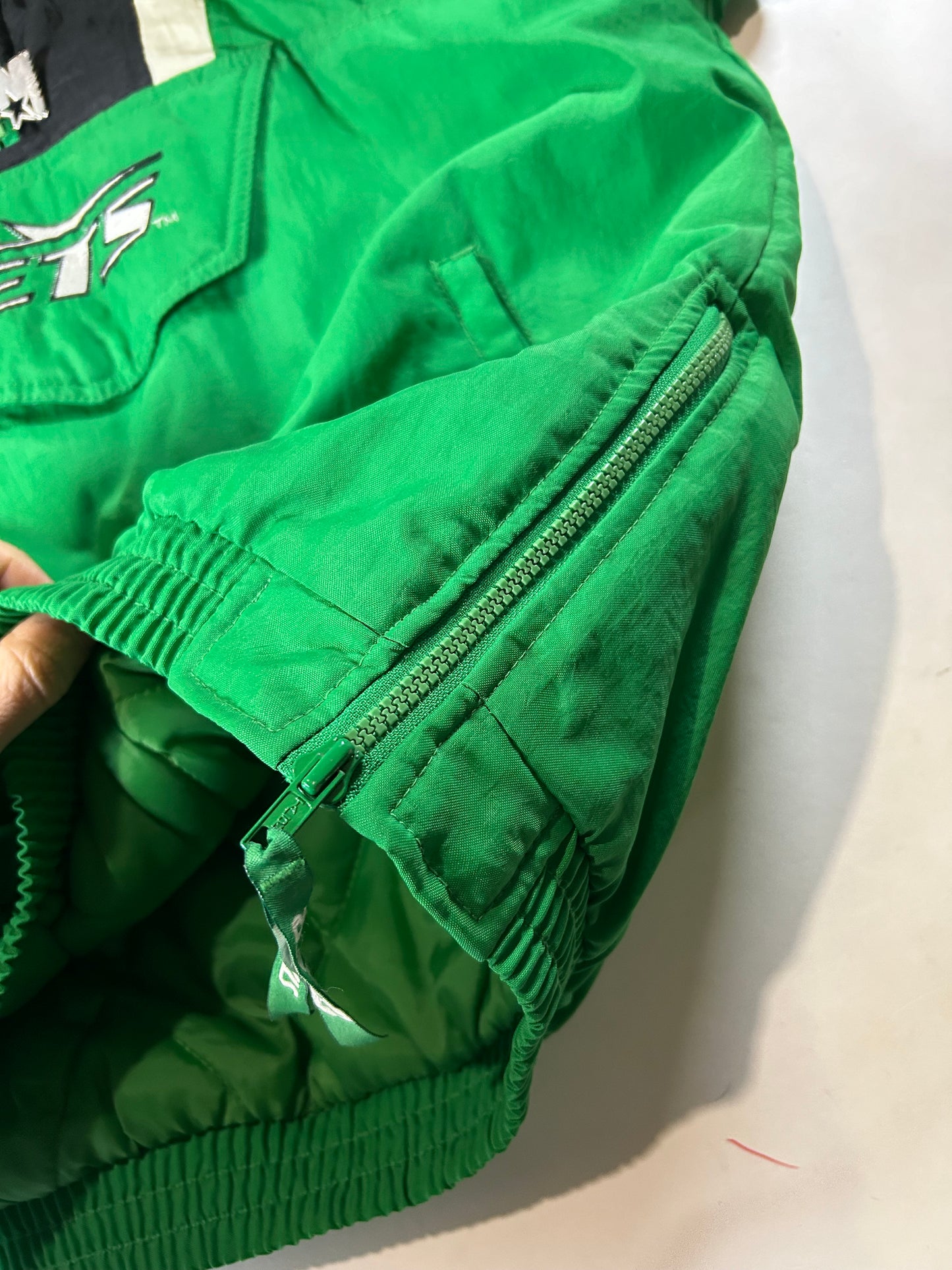 Vintage 90s Starter Authentic Pro Line New York Jets NFL Pouch Pullover Puffer Jacket XL 25.5x29.25 Inches