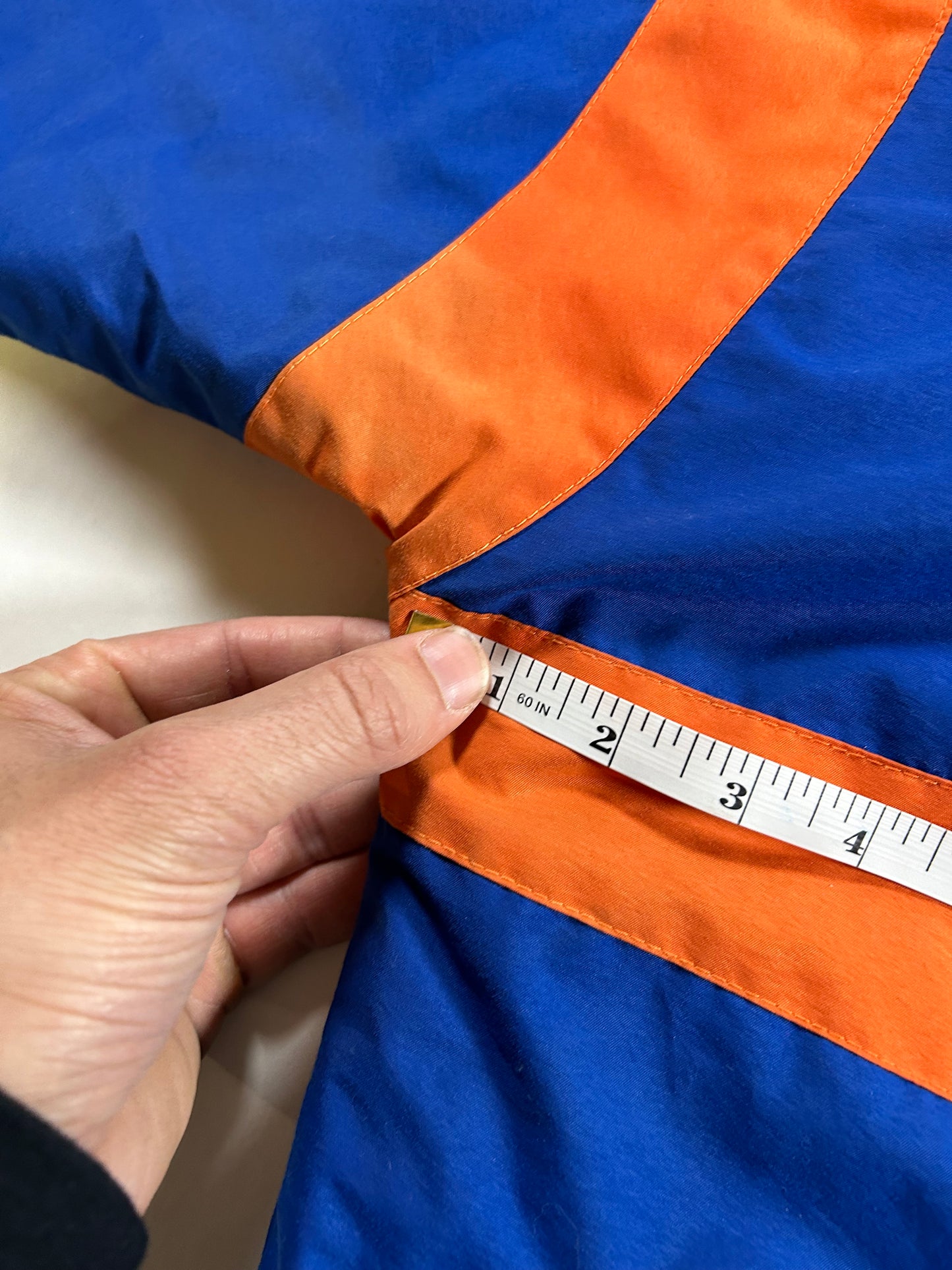 Vintage Starter New York Knicks Puffer Zip Up Packable Hood Jacket NYK XL 29x29.25 Inches As Is Has Stains 90s