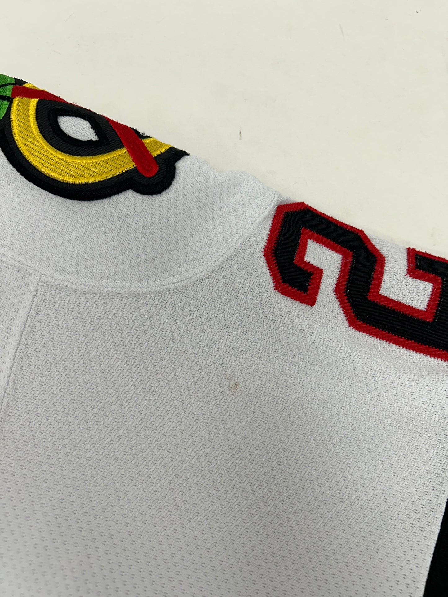 Vintage Starter NHL Chicago Blackhawks Jeremy Roenick Hockey Jersey Men’s Large 28x29.75 Inches