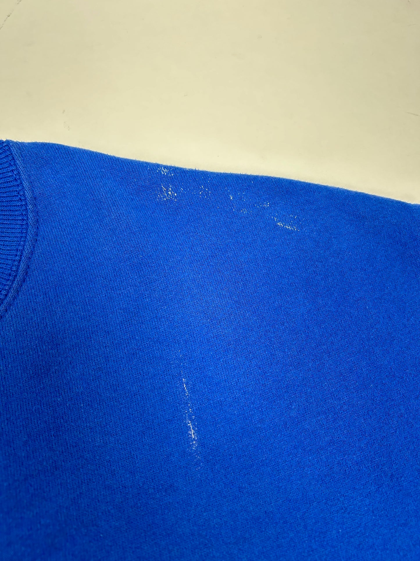 Vintage Lee St. Louis Rams NFL Crewneck Has Paint & Marks As Is Large/Medium 24.5x27.75 Inches