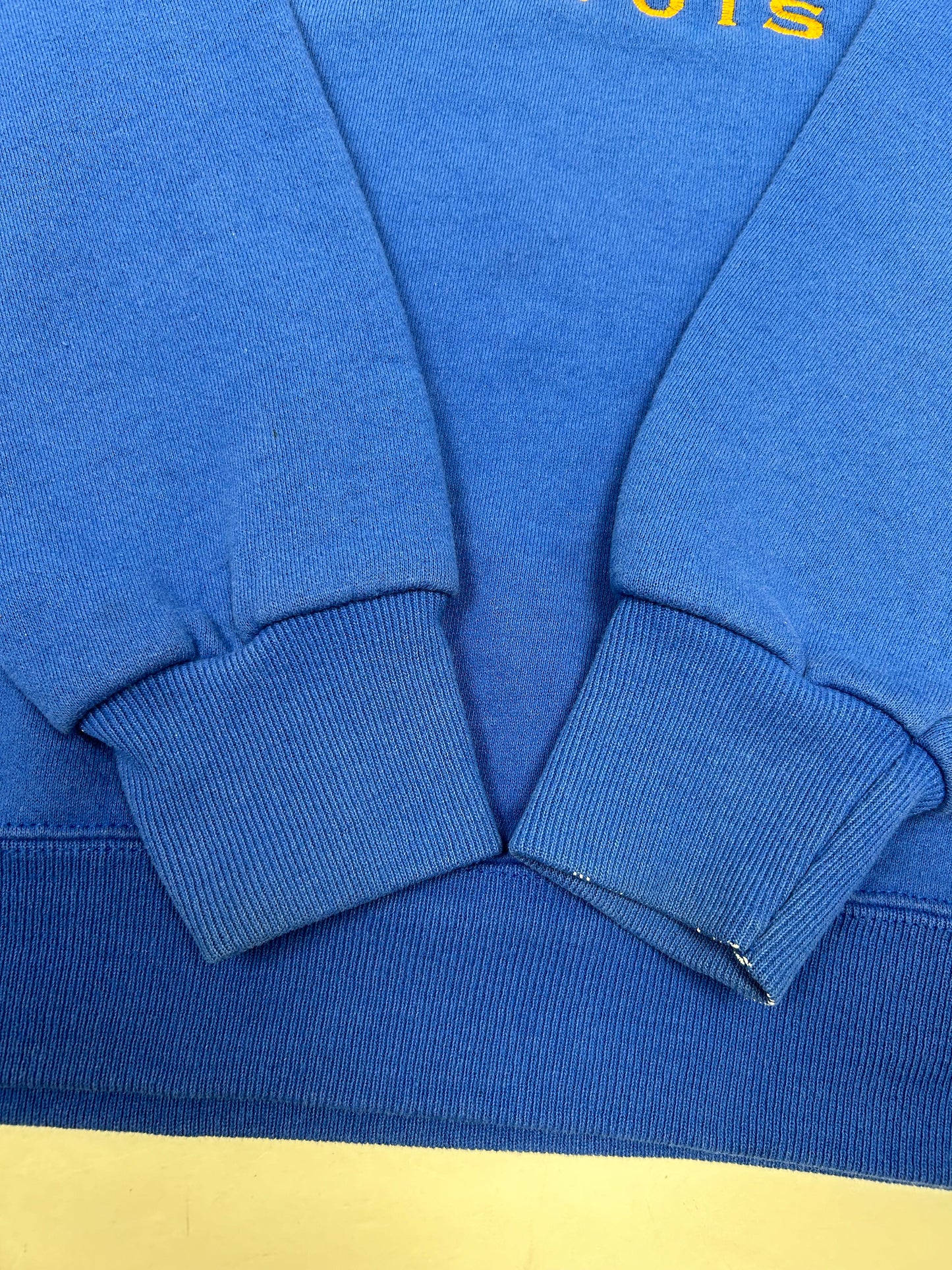 Vintage Lee St. Louis Rams NFL Crewneck Has Paint & Marks As Is Large/Medium 24.5x27.75 Inches