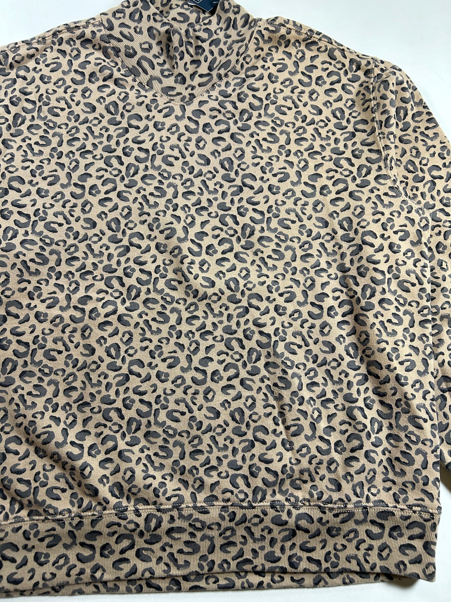Abercrombie & Fitch Leopard Cheetah Print Pullover Shirt Soft Women’s Small 21.5x25 Inches Brand New With Tag