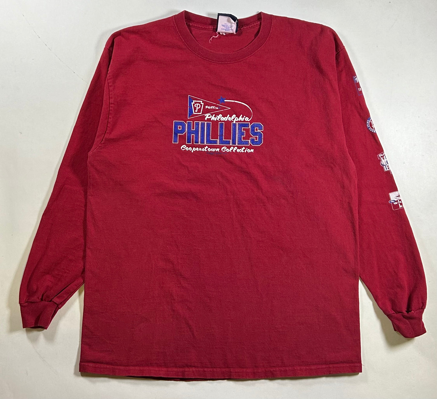 Vintage Majestic Cooperstown Collection Philadelphia Phillies MLB Long Sleeve Tee Large 21.75x28.75 Inches As Is Has Unstitching On Sleeve