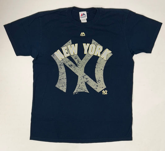 2000s Majestic New York Yankees 1923-2009 27 Championship Banners MLB Tee Large 21.5x28.75 Inches