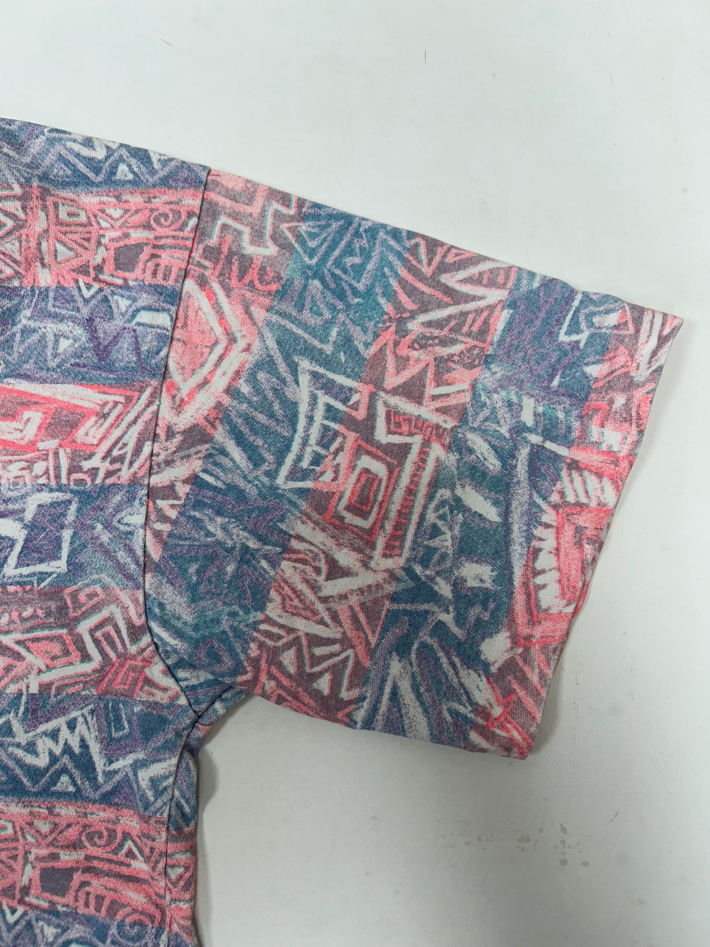Vintage Gotcha Shirt Pink Blue Tribal Aztec Surf Skate AOP 80s 90s 21.75x26.75 Inches