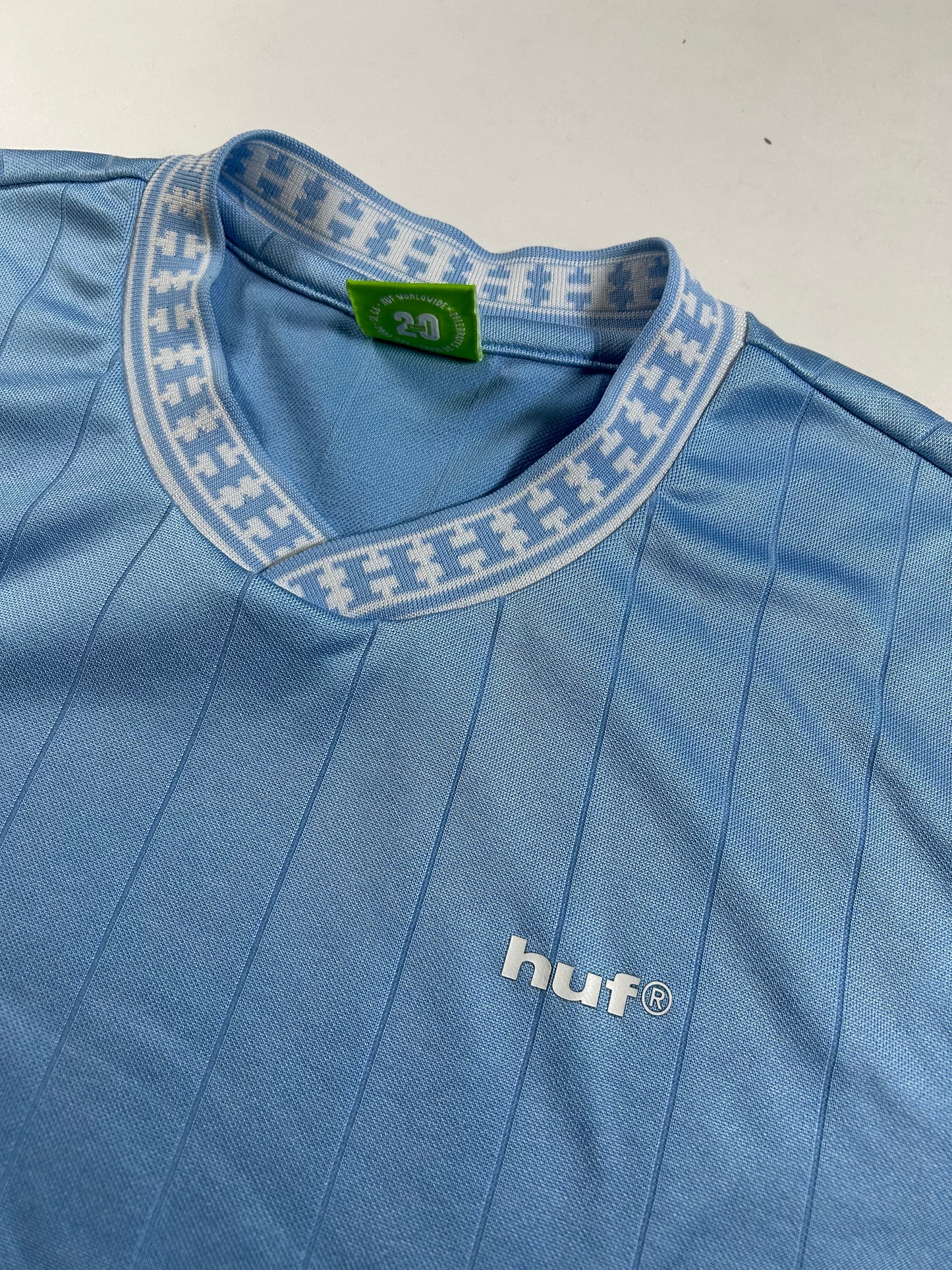 HUF WorldWide Celebrates 20 Years Soccer Jersey Tee Medium 21.5x28.75 Inches Blue Skateboarding