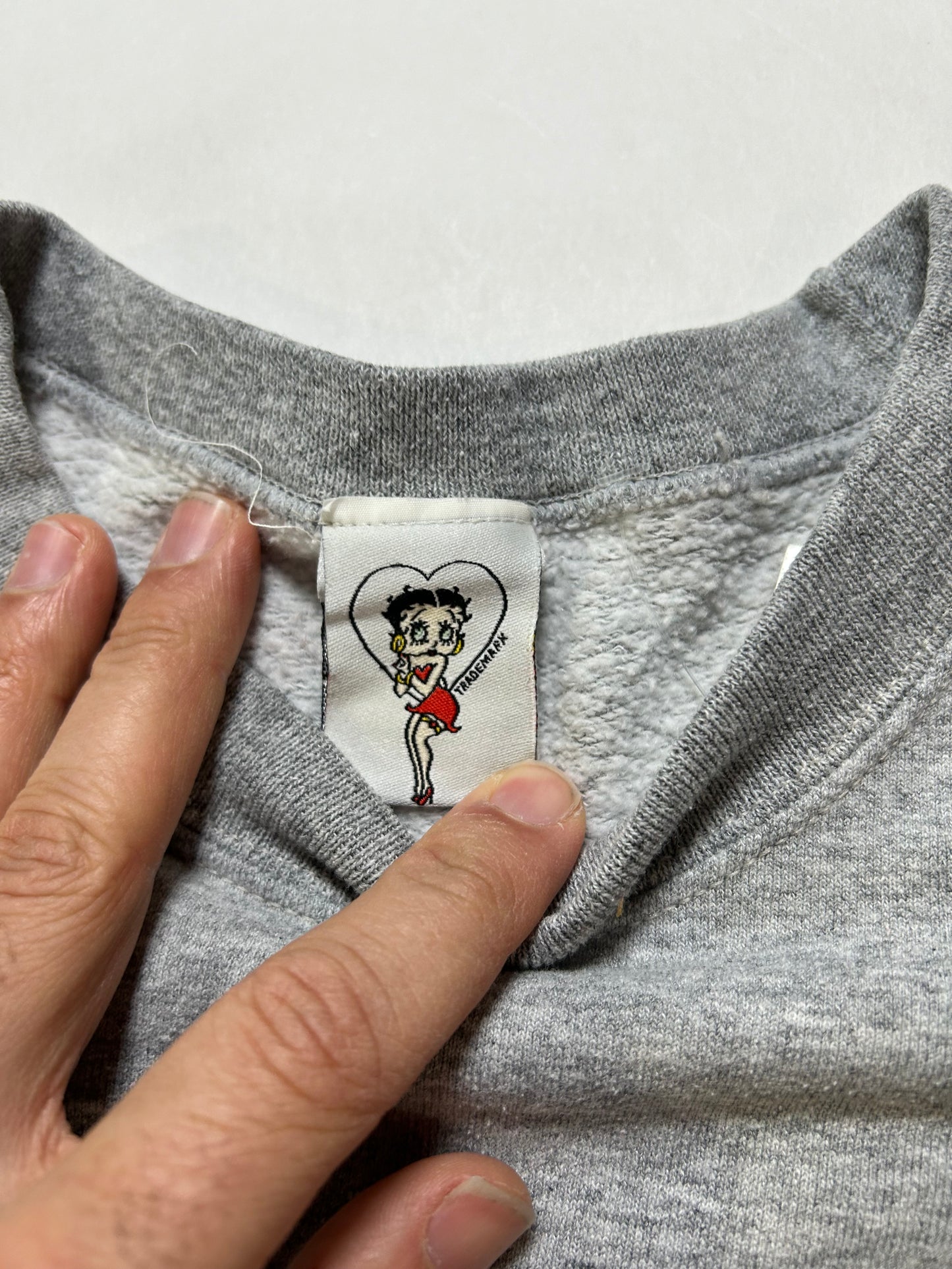 Vintage 2004 Betty Boop Dear Santa Christmas Holiday Crewneck Sweatshirt Large/Medium Fit 23.25x27.25 Inches As Is