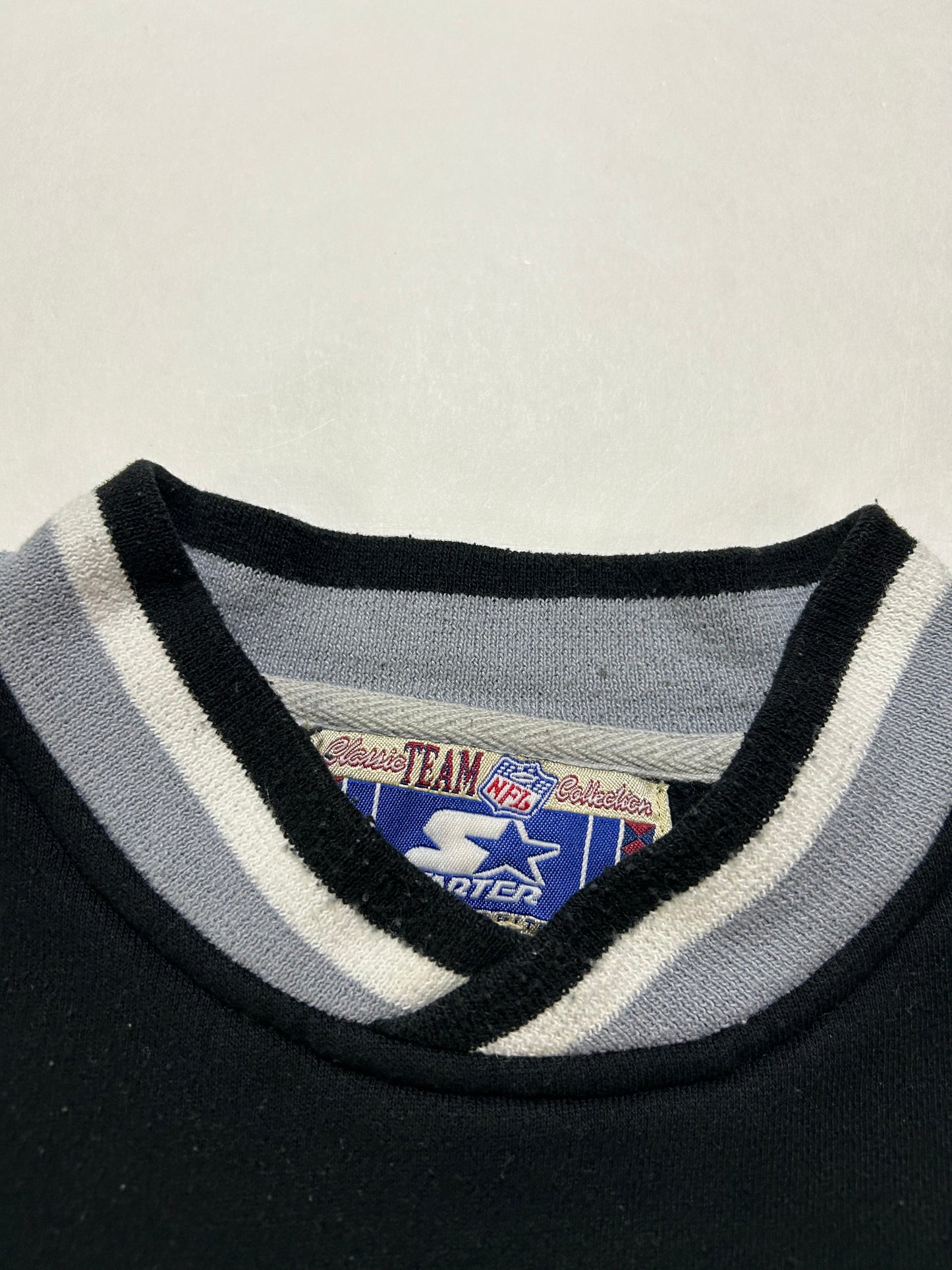 Vintage 90s Starter Oakland Raiders NFL Crewneck Sweatshirt Medium Fit 22.25x26.5 Inches Black