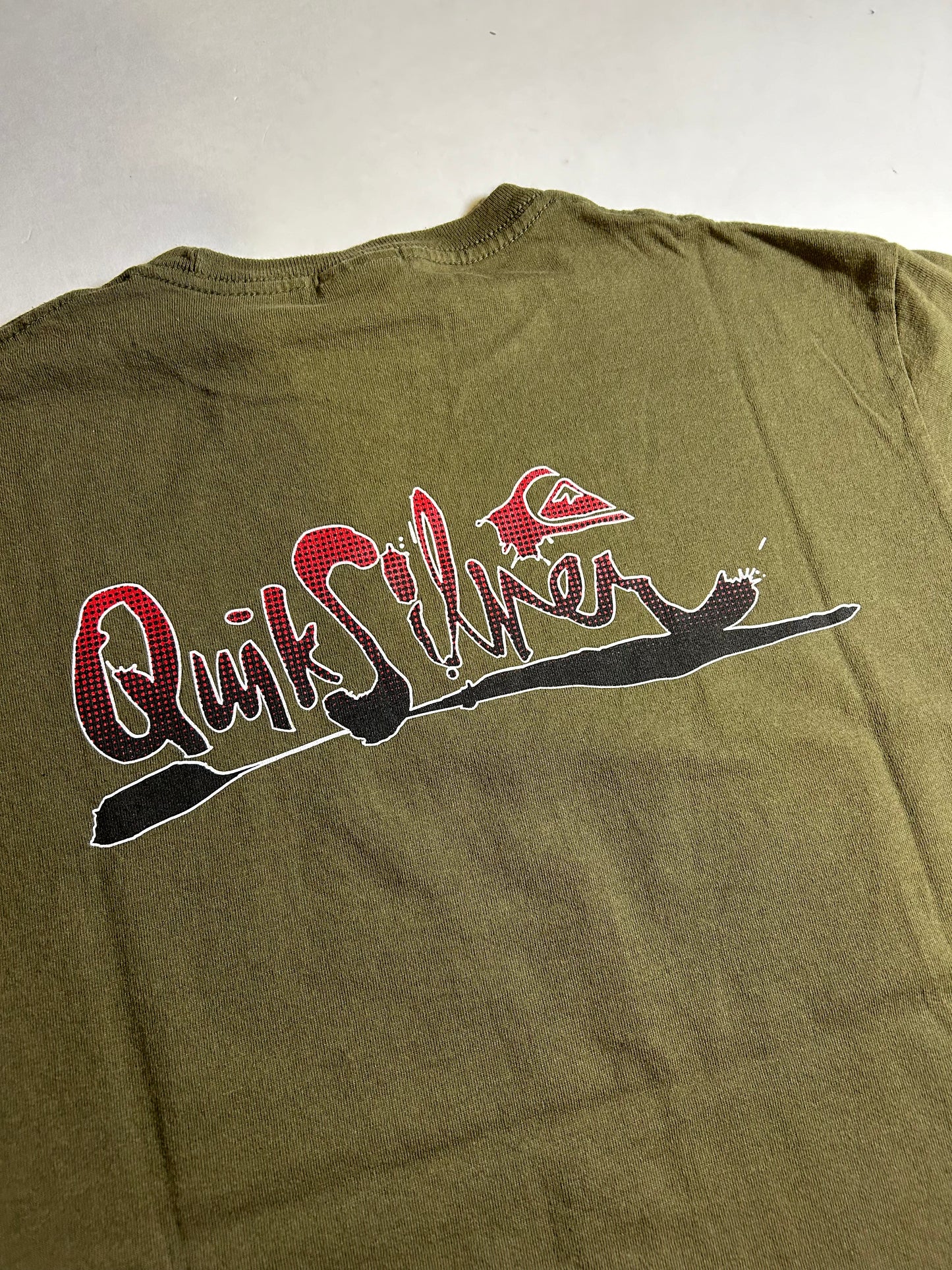 Vintage Quiksilver Boarding Company Surfing Surf Skate Tee Green USA Made Medium 20.5x27.5 Inches