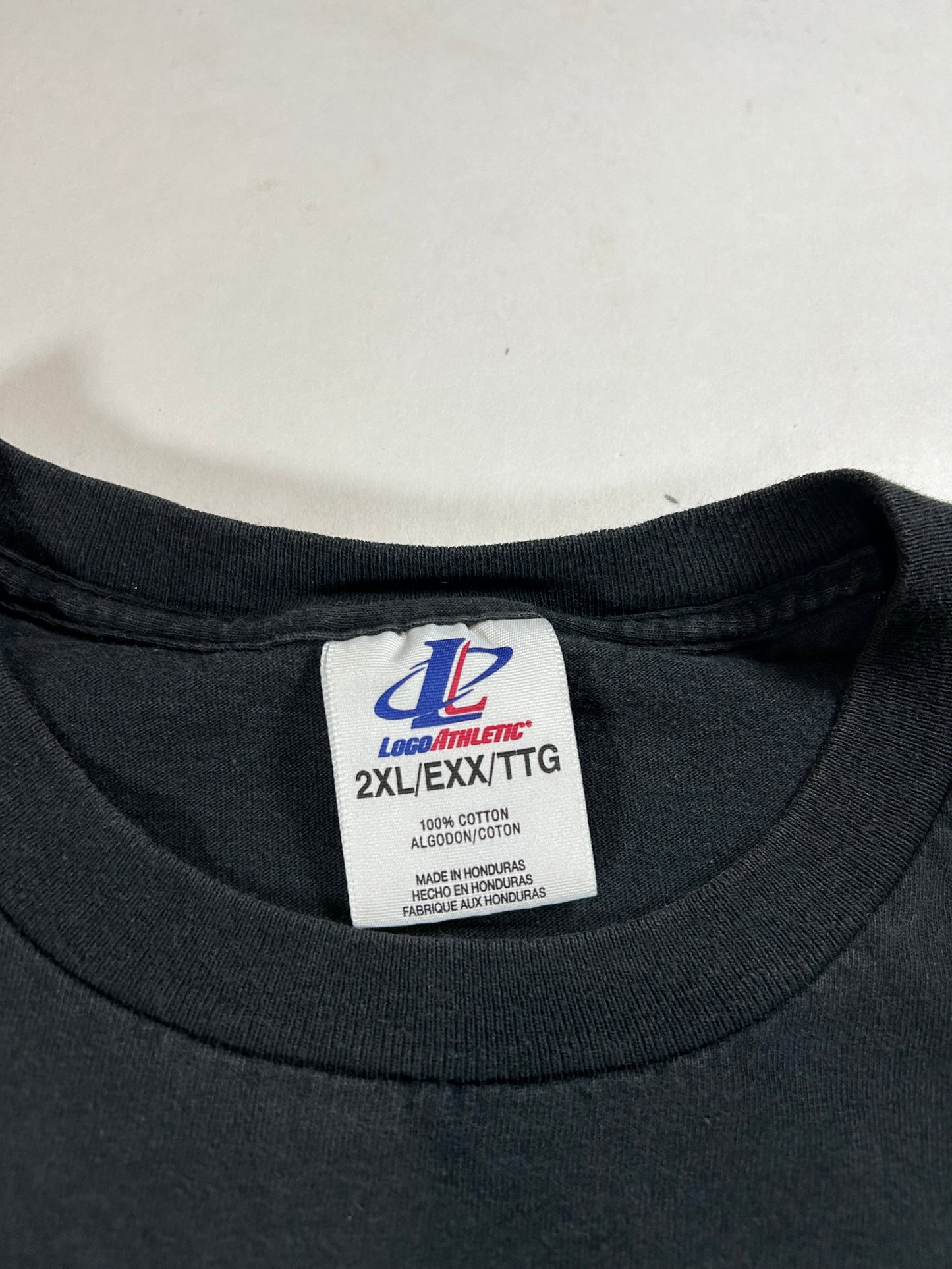 Vintage Logo Athletic New York Yankees 2000 Subway Series World Series Champions Tee 2XL 26.25x30 Inches Faded Black