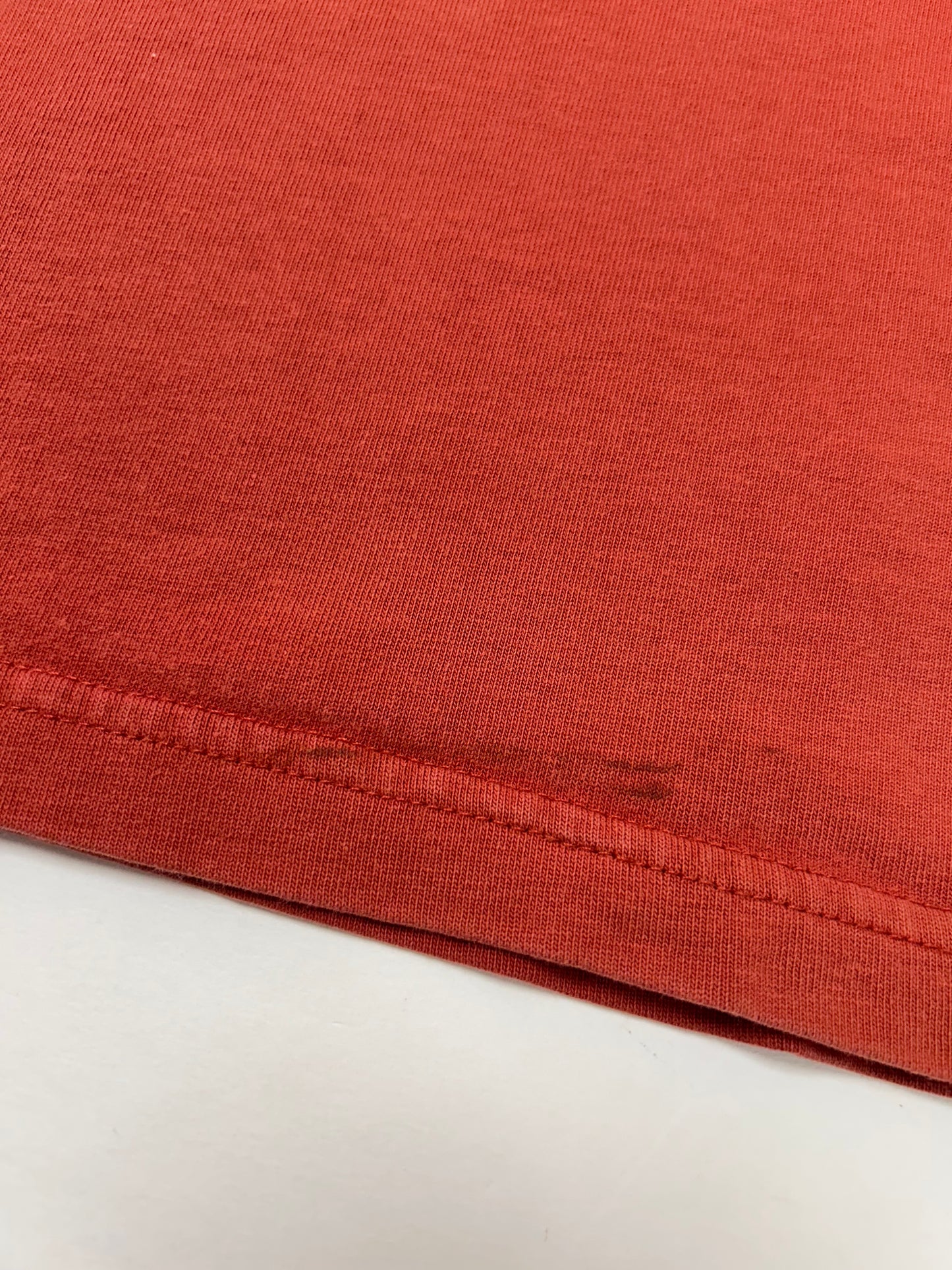 Vintage 2000 Warner Bros Studio Store Wile E. Coyote Explosive Genius Pocket Tee Medium 21x26 Inches