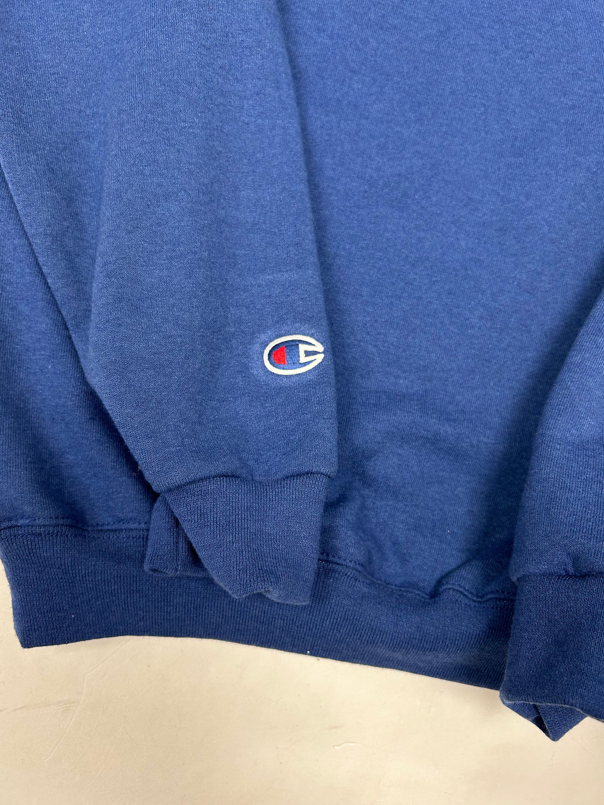University Of New Haven College Logo Champion Hoodie Sweatshirt New 21.25x26.5 Inches Brand New With Tag