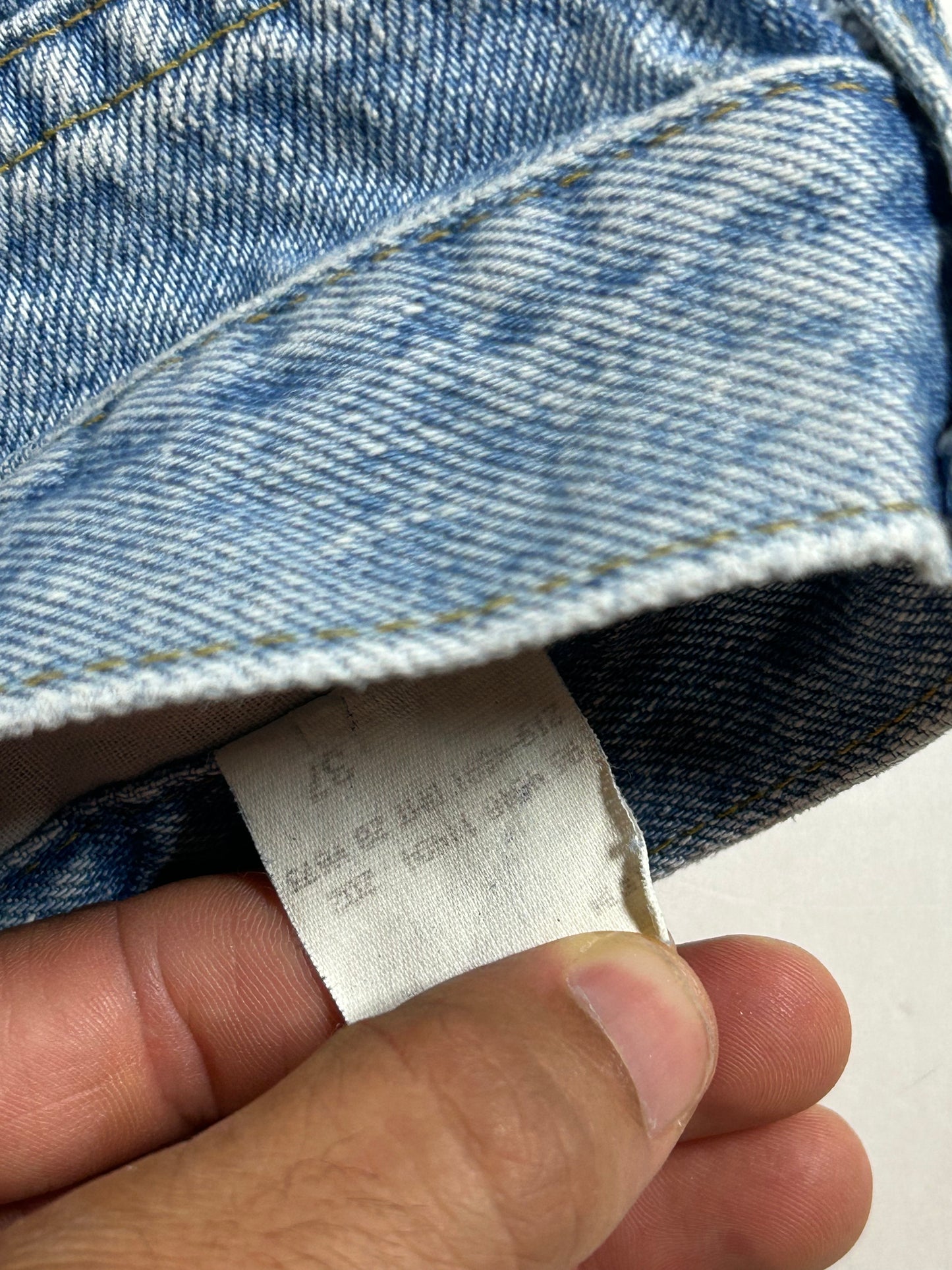 Vintage Lee Denim Jean Shorts 100% Cotton Men's 33 Fits 32 Waist 15.25x20.5 Inches