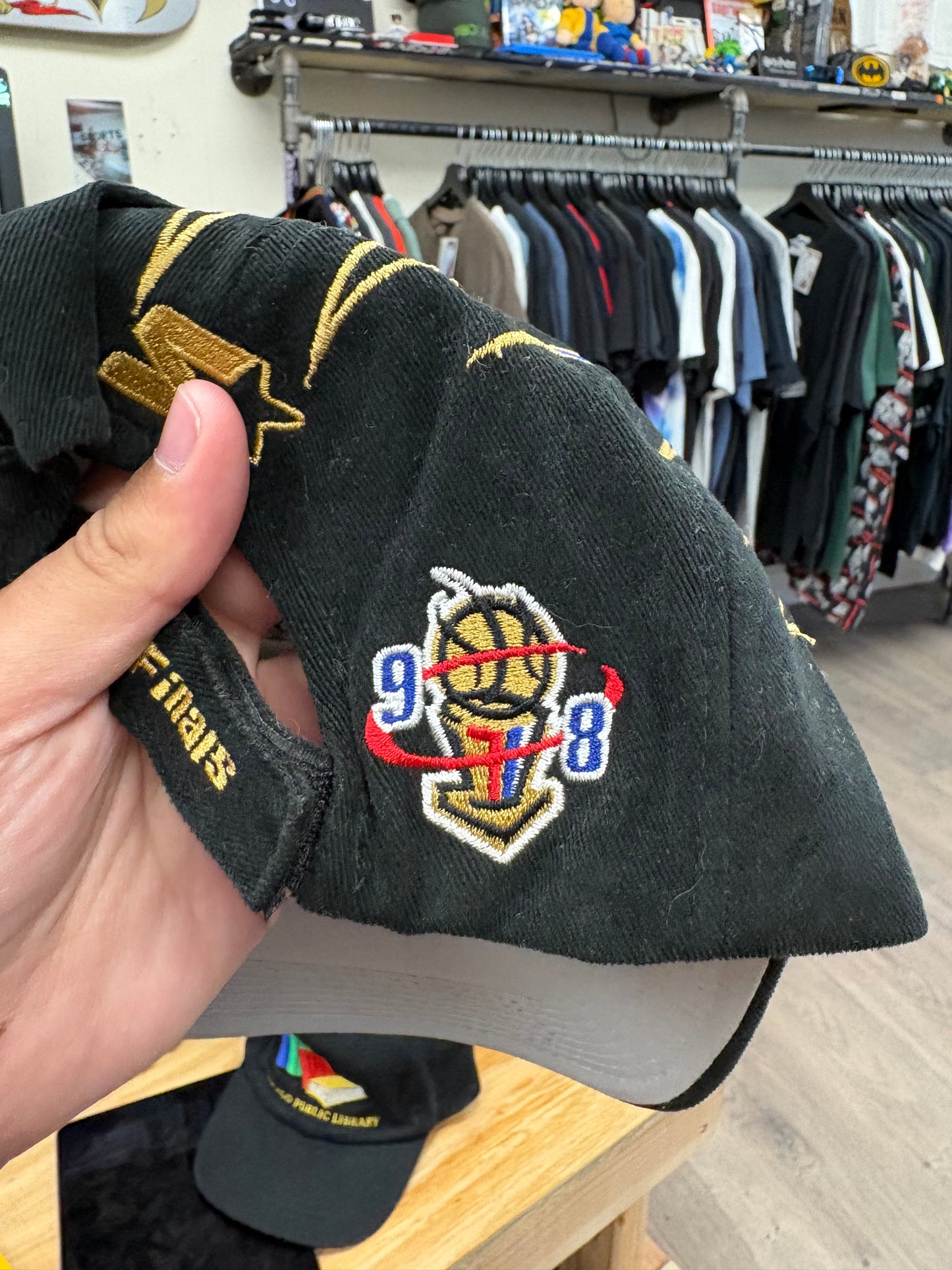 Vintage 1998 Chicago Bulls Championship Hat NBA Champions Locker Room Starter 98