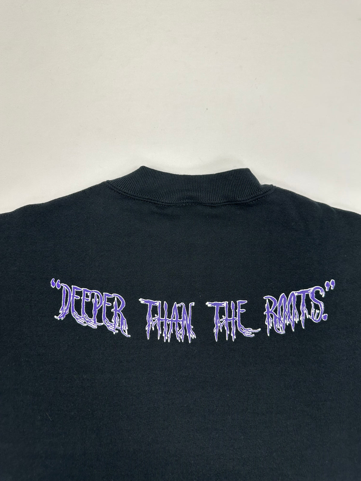 Edgewood NJ “Deeper Than The Roots.” First Edition Crewneck Sweatshirt Tagged Youth Medium 90s Russell Athletic 50/50 Blend Made In USA DS Black 19.5x23.5