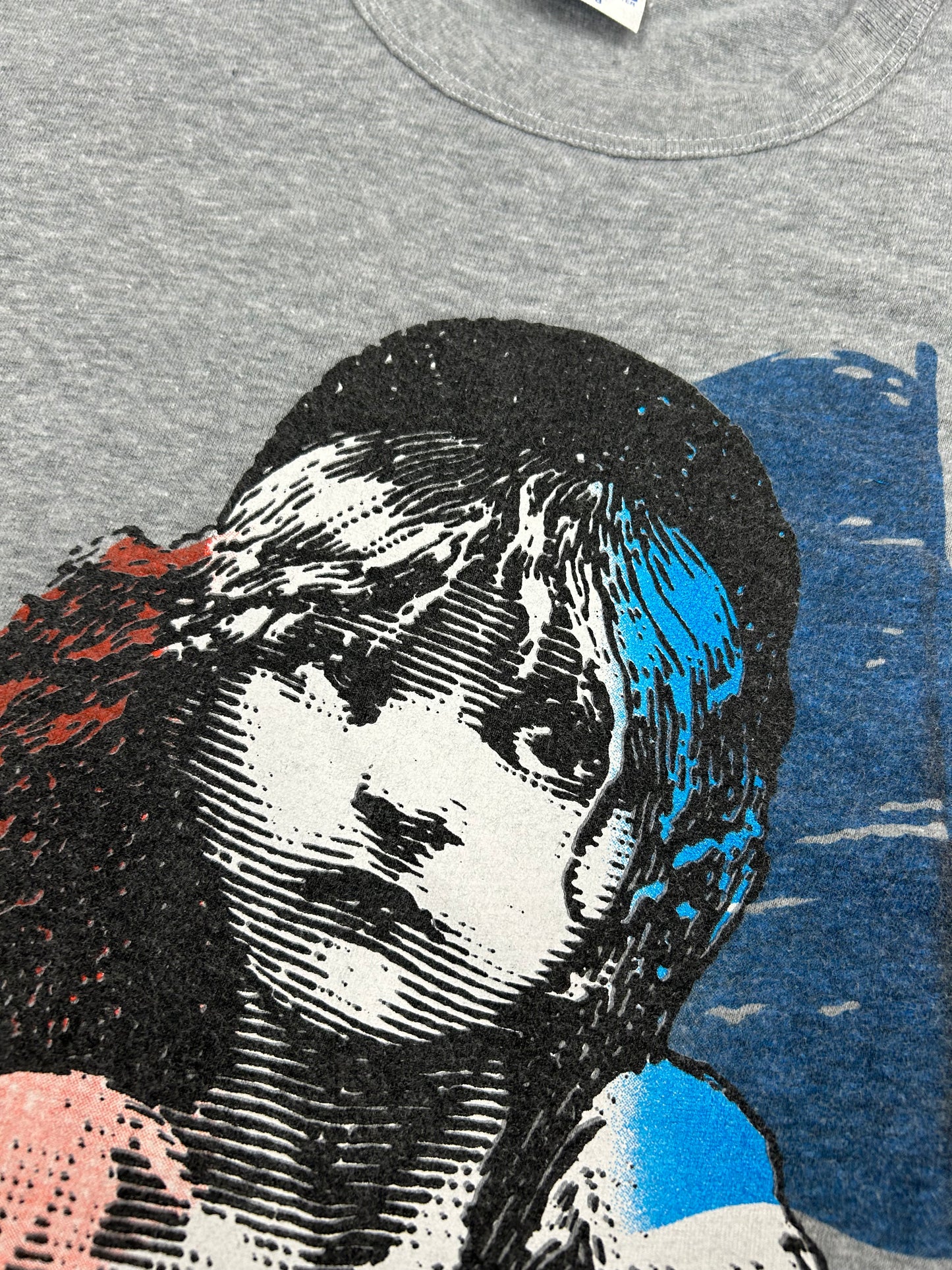 Vintage 1986 Hanes Les Miserables Girl T-Shirt Large/Medium Fit 21.5x26.5 Inches