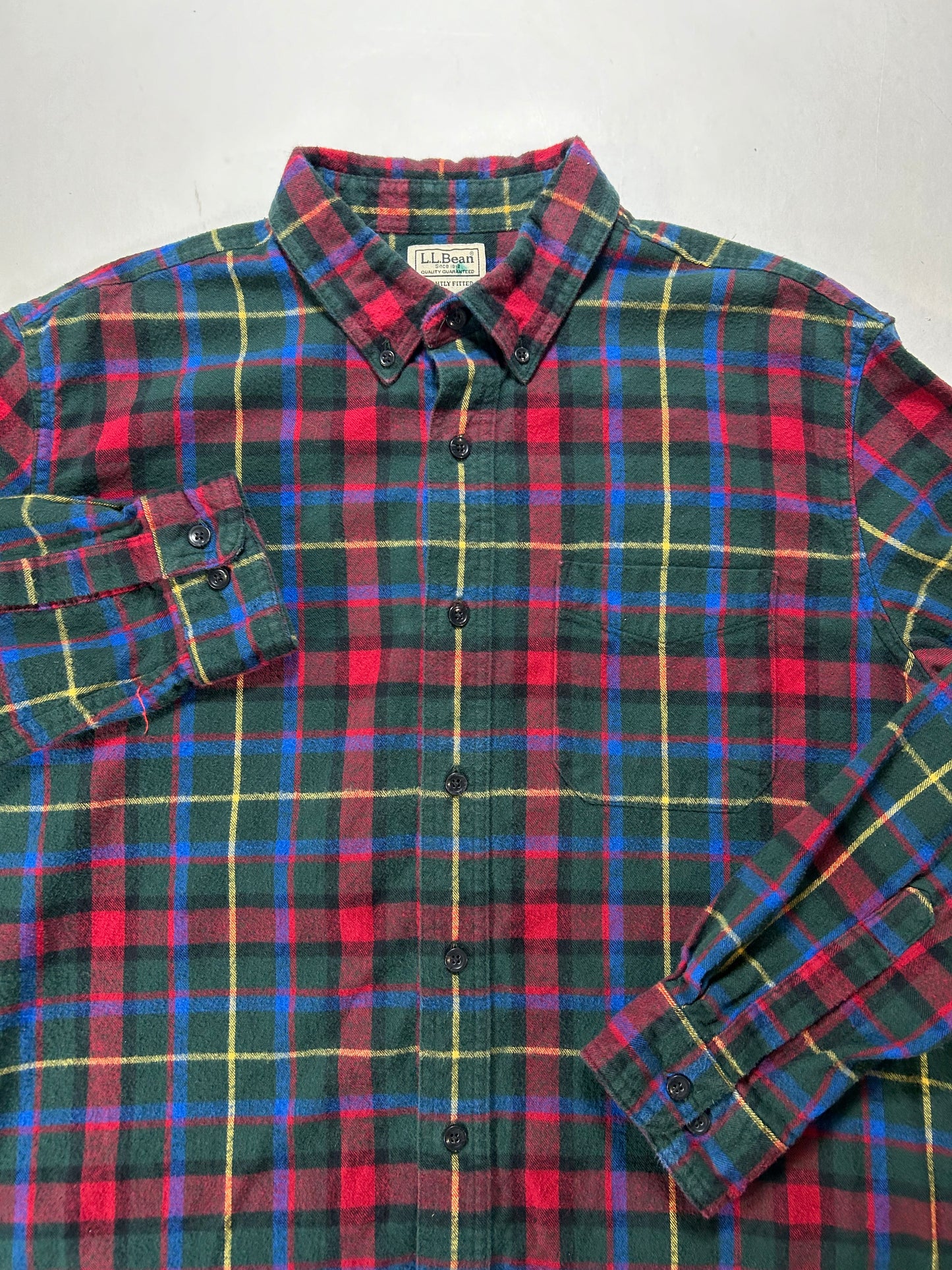 LL Bean Plaid Flannel Multicolor Slightly Fitted Made in El Salvador Large 25x31.5 Inches