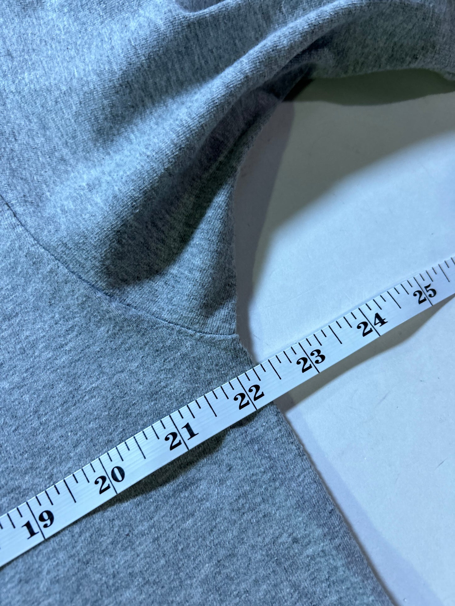 2010s Majestic Pittsburgh Penguins NHL Long Sleeve Tee Large 22.25x28 Inches