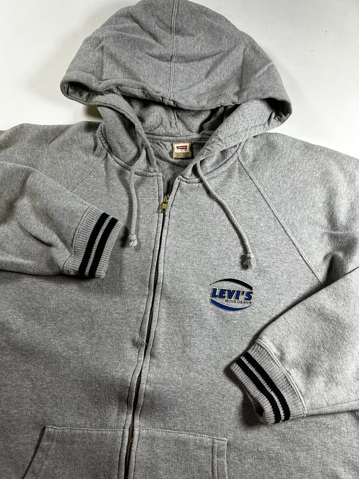 Vintage Levi’s Blue Jeans Zip Hooded Sweatshirt Large 25.75x29.5 Inches