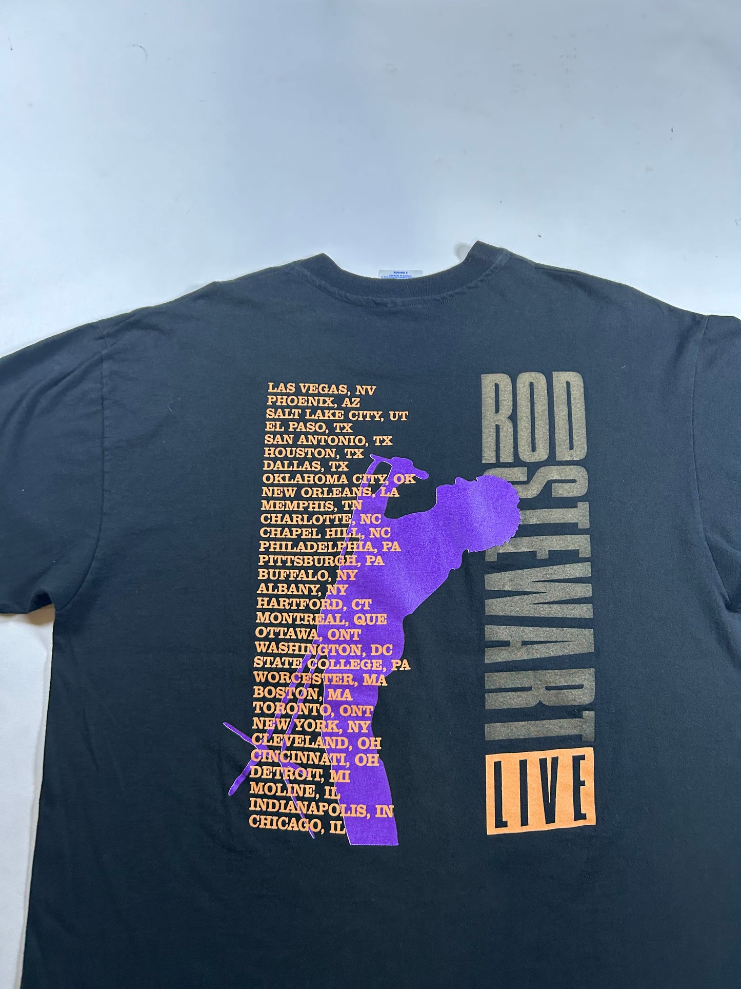 Vintage Rod Stewart Live Tour Band T-Shirt 22.25x27.5 Inches Music 1995 90s Tee