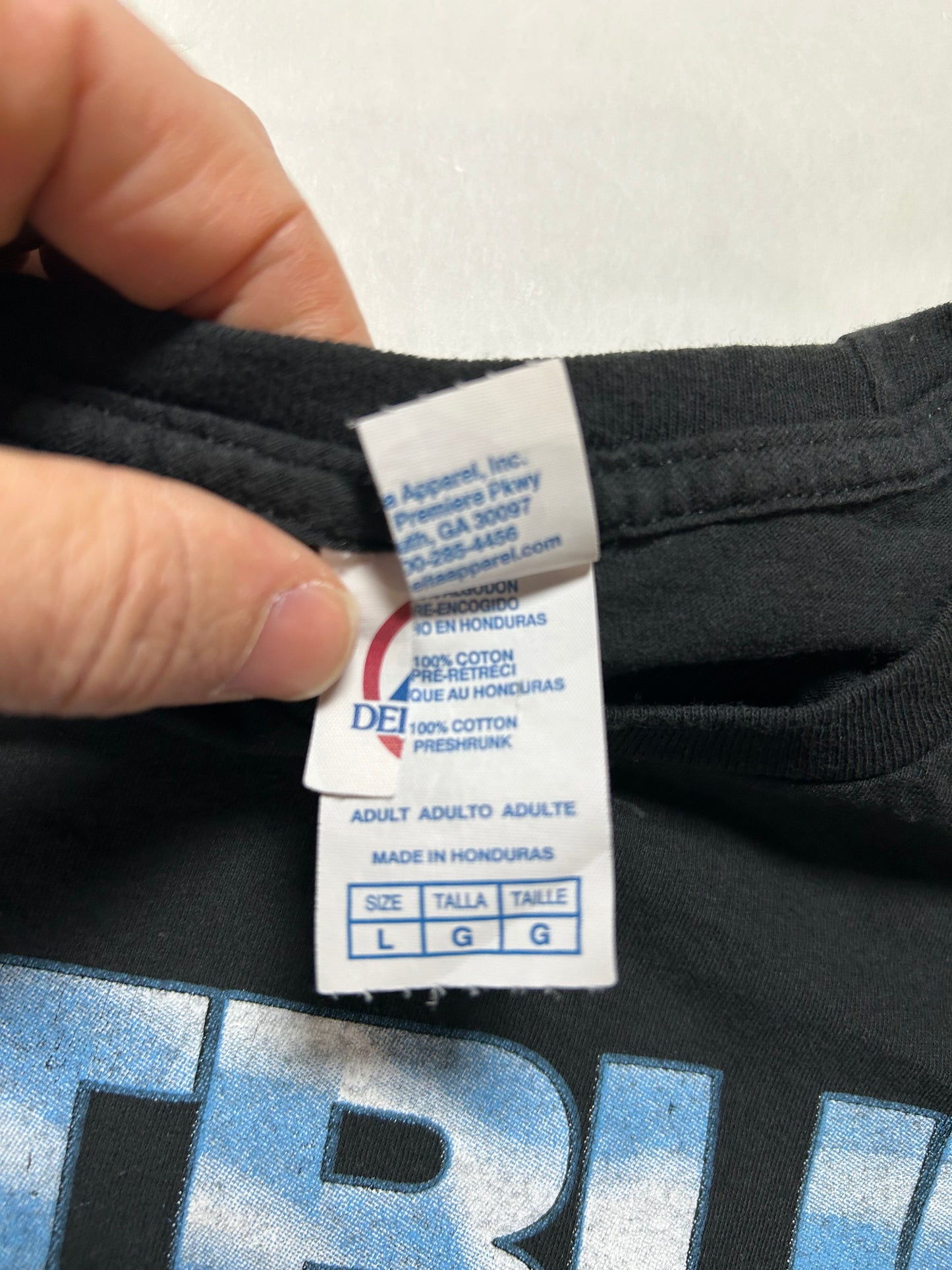 Pitbull Can’t Stop Us Now Summer Tour 2022 Parking Lot Music Tee Large/Medium Fit 21.25x27.25 Inches