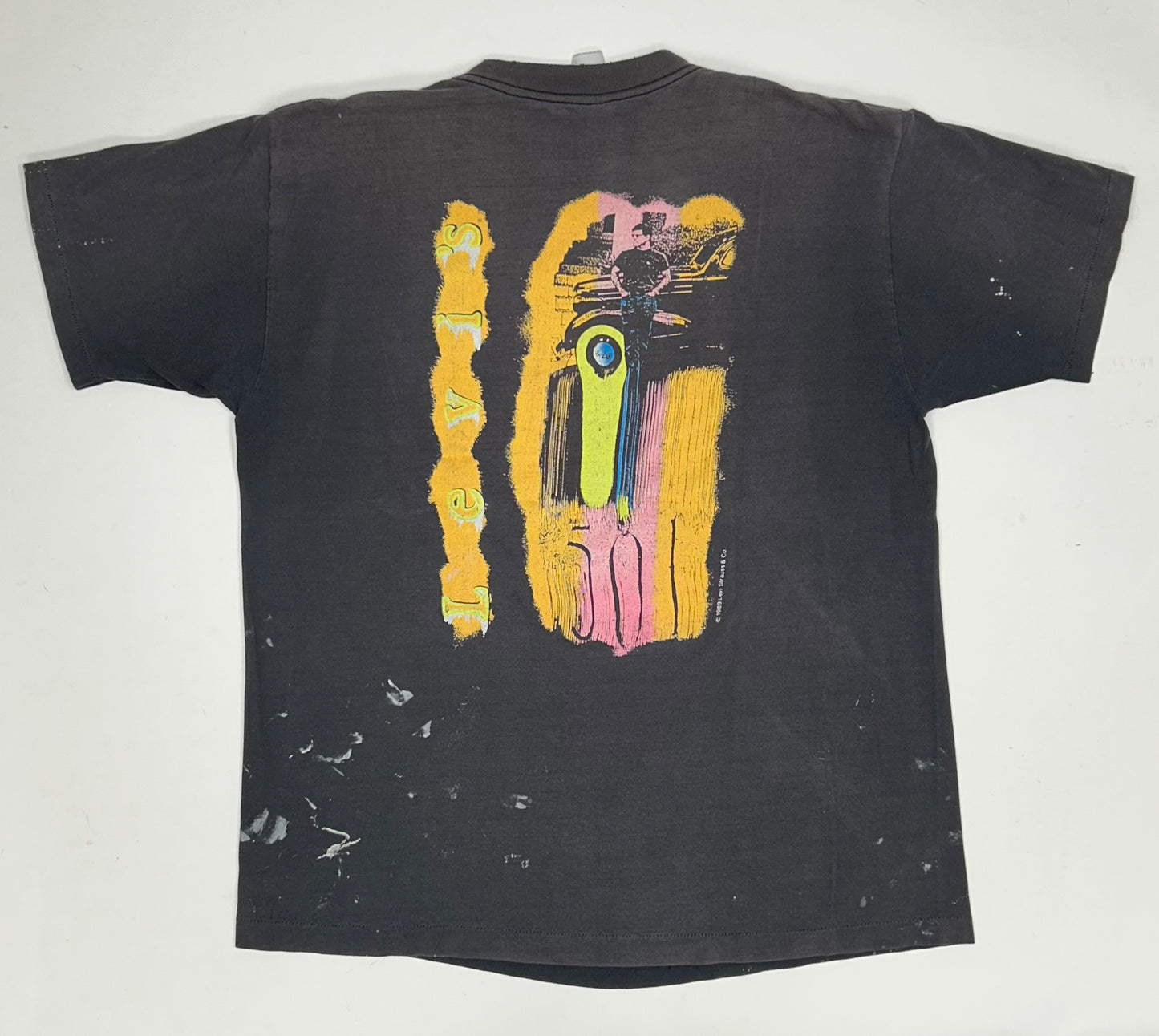 Vintage Levi’s Strauss & Co 501 Car Graphic Tee Thrashed & Painted Tee Large/XL 23.5x29 Inches