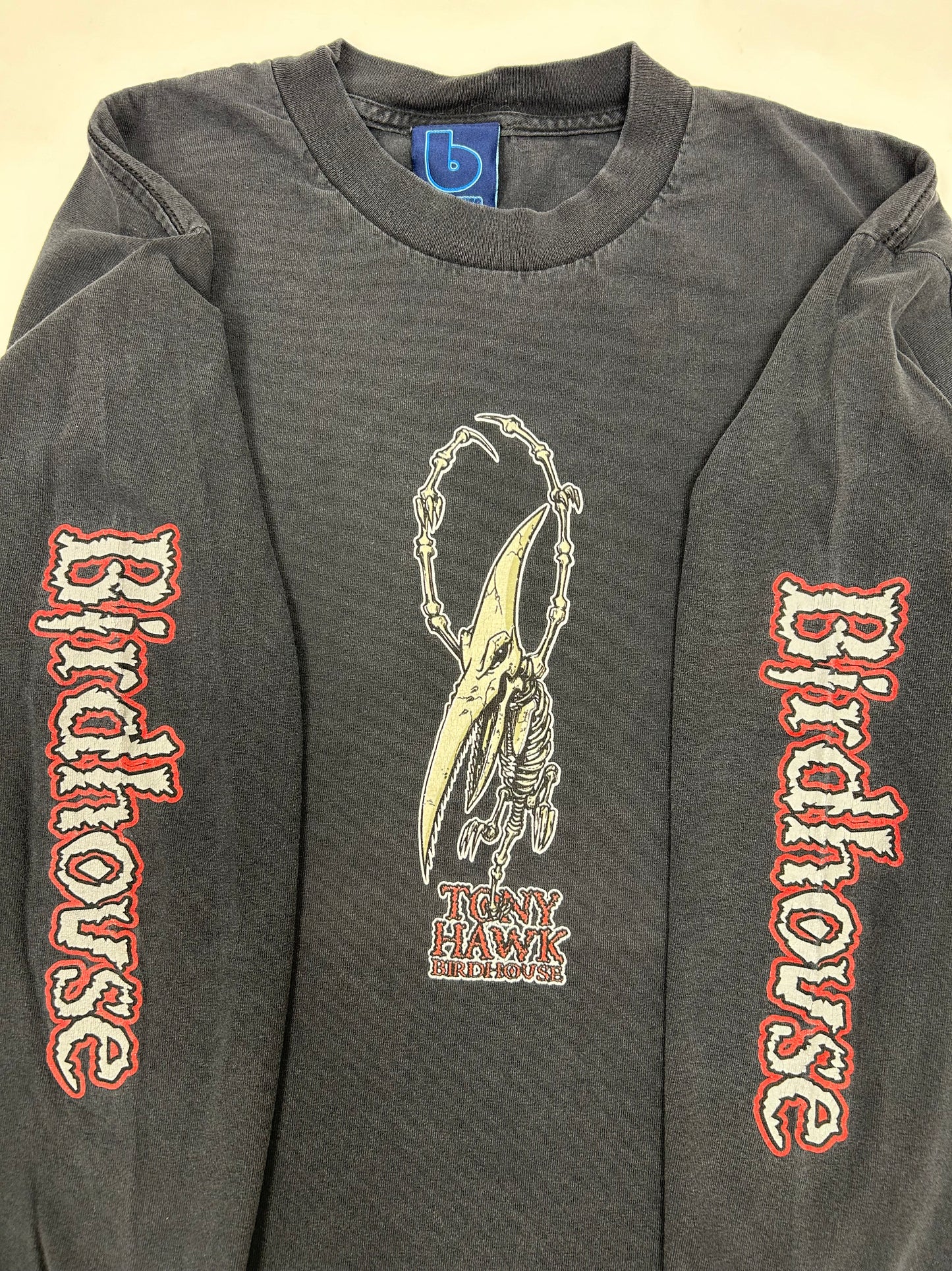 Vintage Tony Hawk Birdhouse Skateboards Pterodactyl Skelton Skate Long Sleeve Large 21.5x28.5 Inches