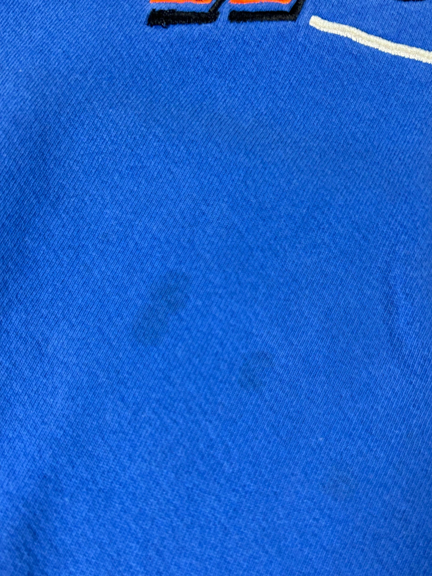 Vintage 90s New York Knicks NBA Embroidered Logo Crewneck Sweatshirt Logo Athletic Thrashed Well Worn In Boxy Large/Medium Fit 25x25 Inches