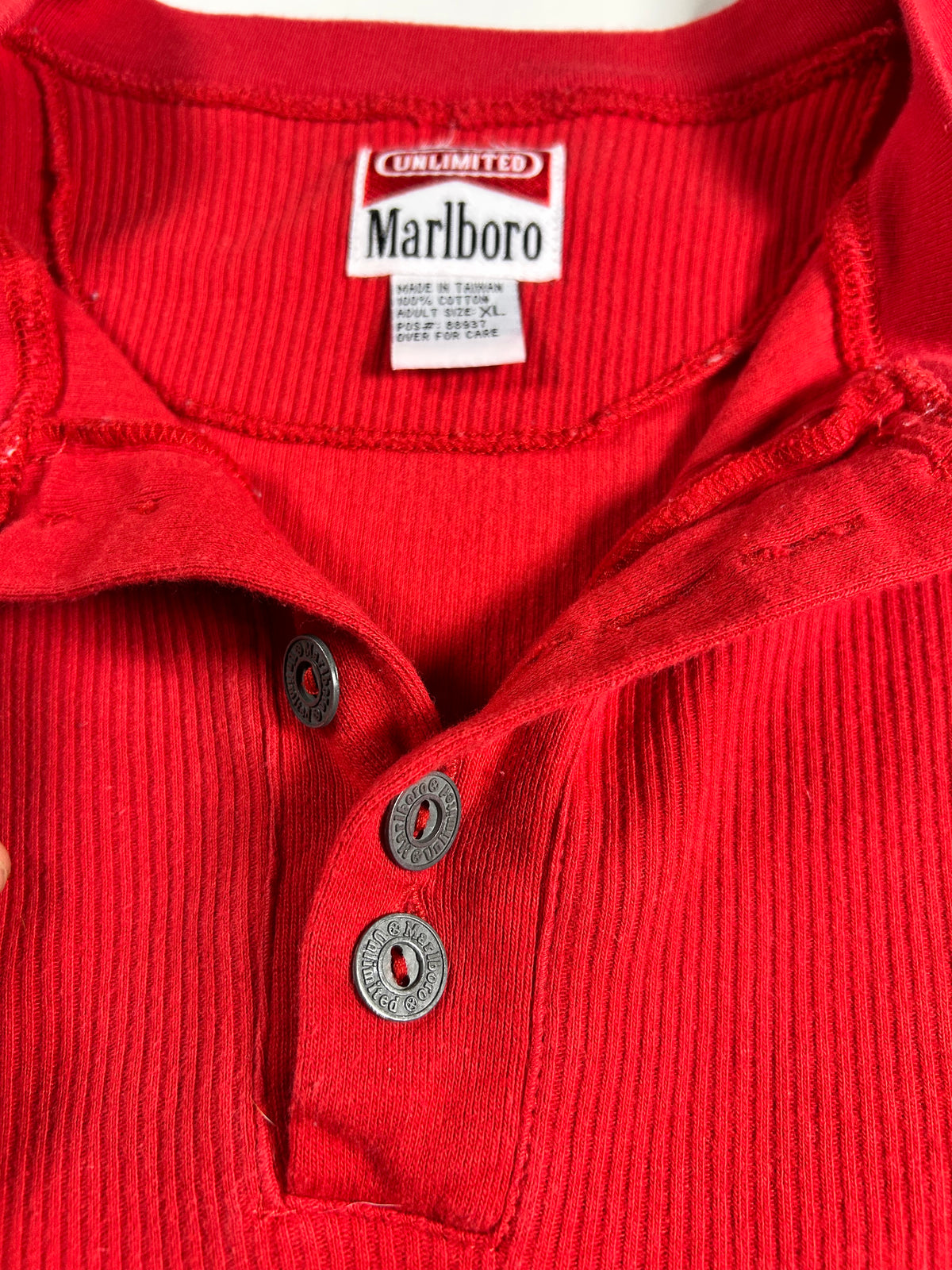Vintage 90s Marlboro Unlimited Thermal Red Ribbed Cotton Pullover Henley XL 24.75x28.25 Inches