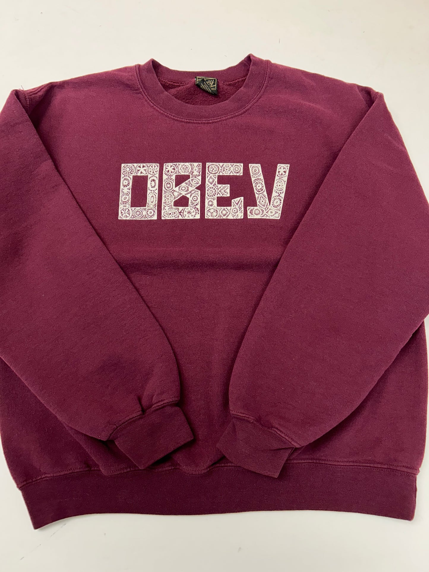 00s Obey Crewneck Sweatshirt Maroon Medium 22.5x25.5 Inches