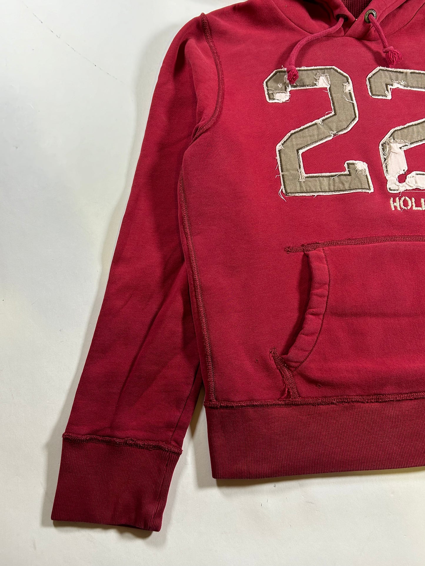 Hollister 22 California Graphic Logo Pullover Hooded Sweatshirt Small 22.25x26.75 Inches Red
