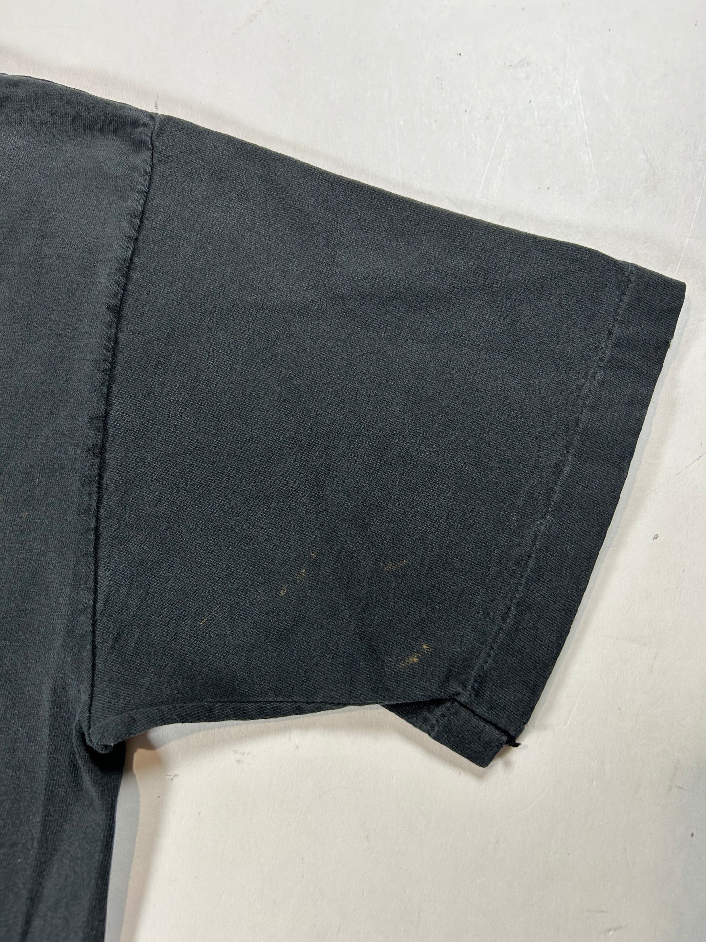 Vintage Busch Gardens Elephant Animal Graphic T-Shirt Fits Medium 19.75x28 Inches As Is Has Wear & Pin Holes Great Fade