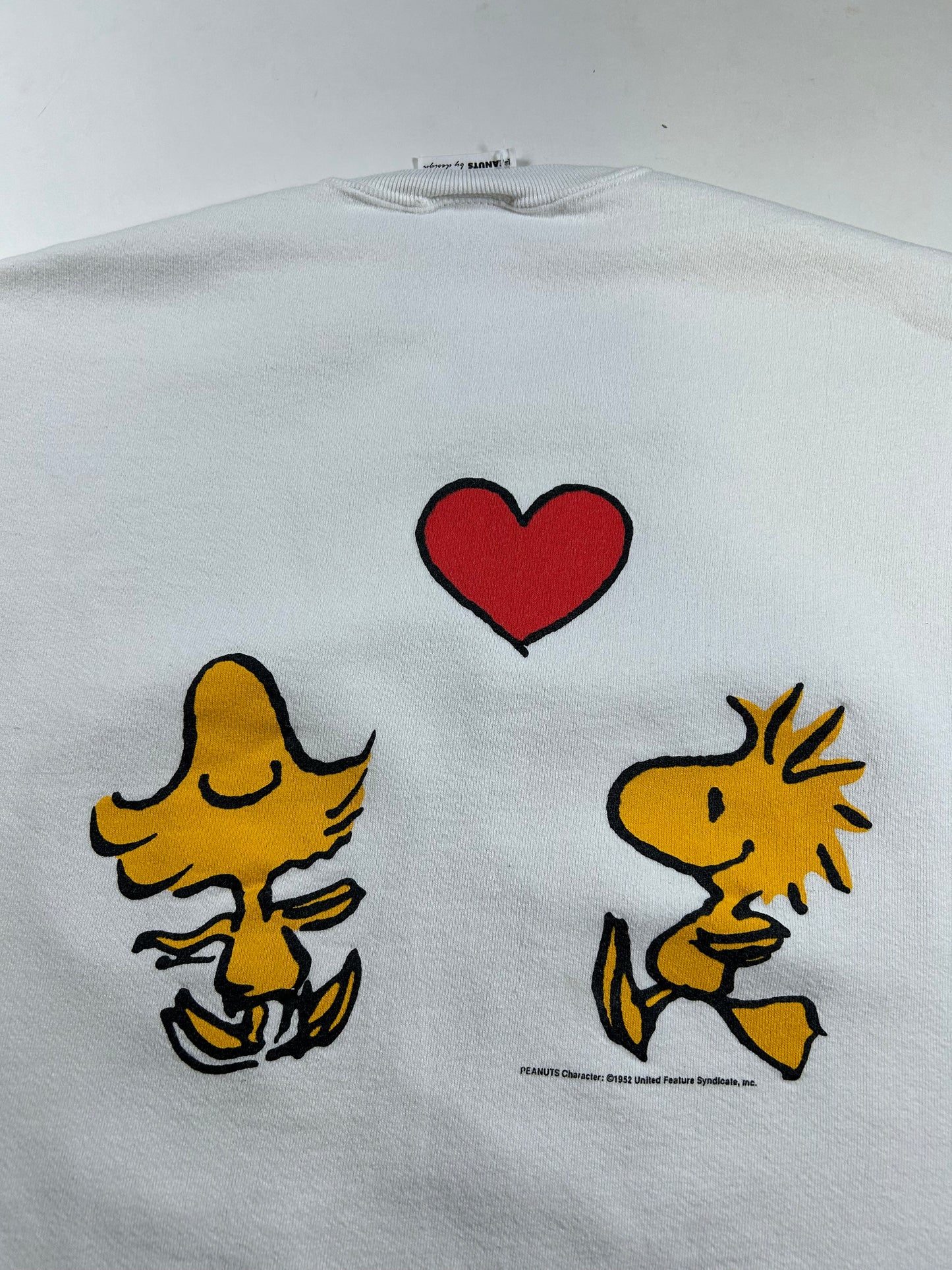 Vintage Peanuts Lucy Snoopy Kissing Woodstock Crewneck Sweatshirt 90s Large/Medium 22.5x25.75 Inches Valentines