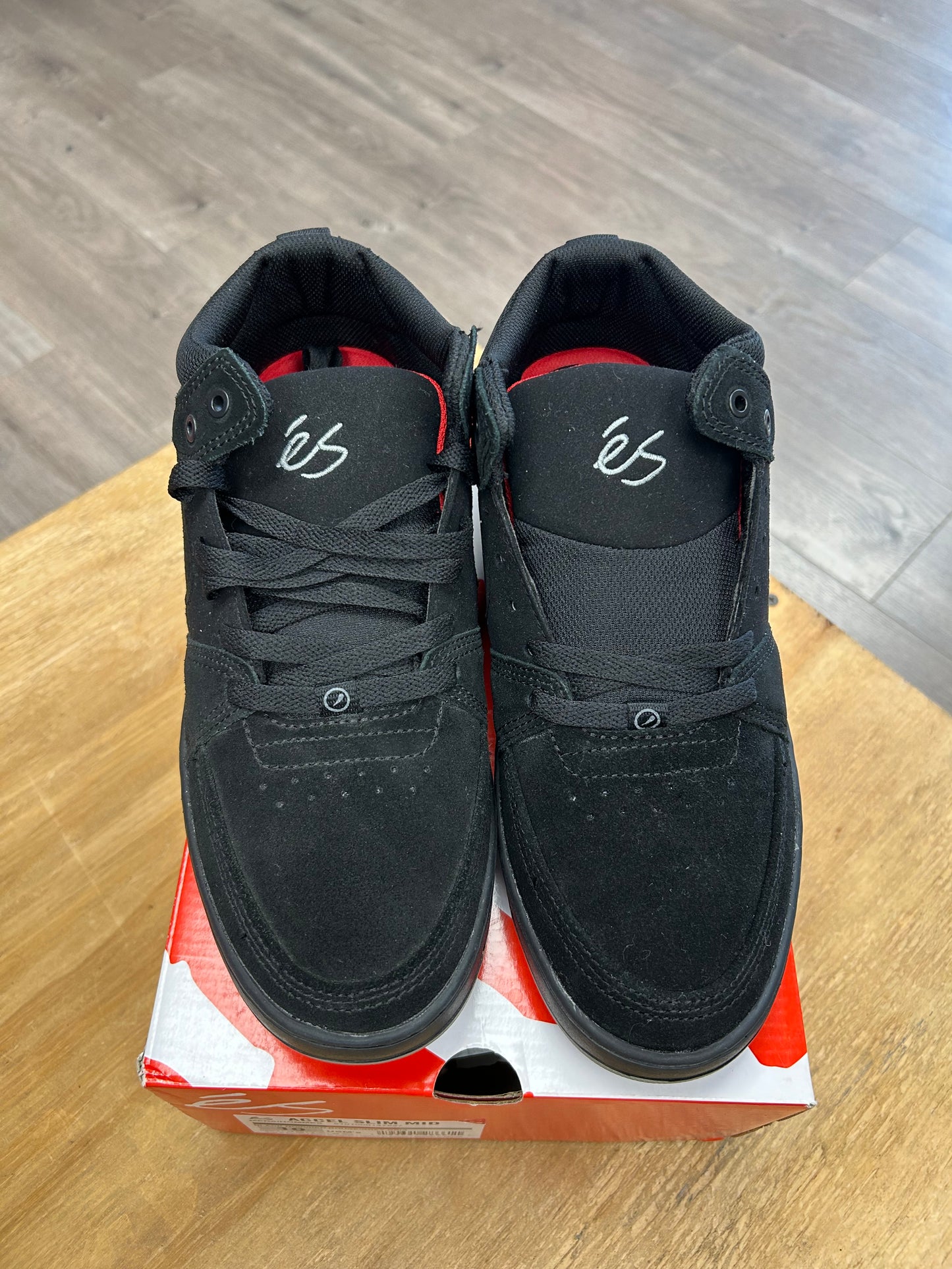eS Accel Slim Mid Skateboarding Black Suede Shoes Size 10 Mens New Skate Shoe